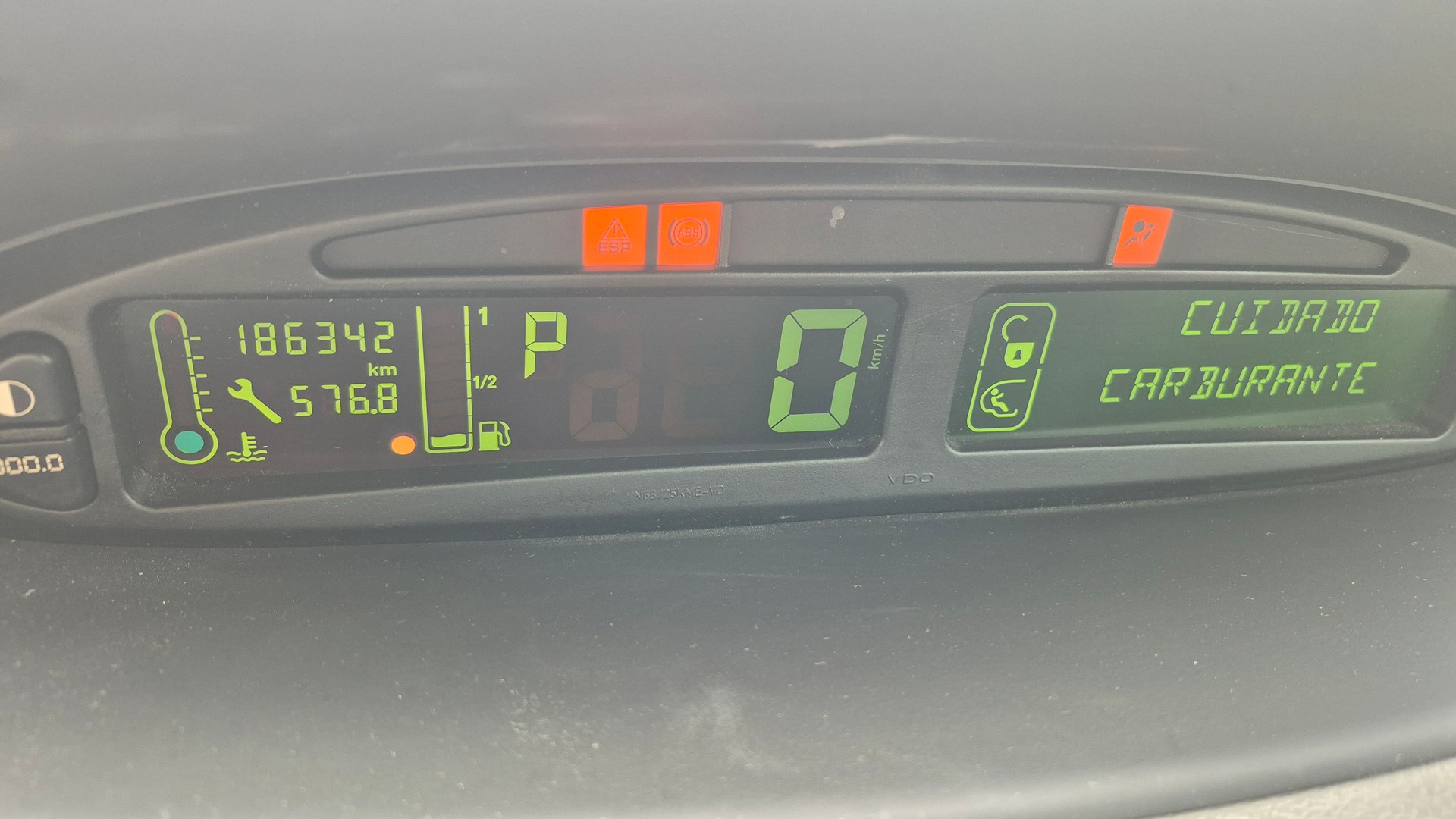 CITROEN Xsara Picasso 2.0i 16V Exclusive Automatic-image-10