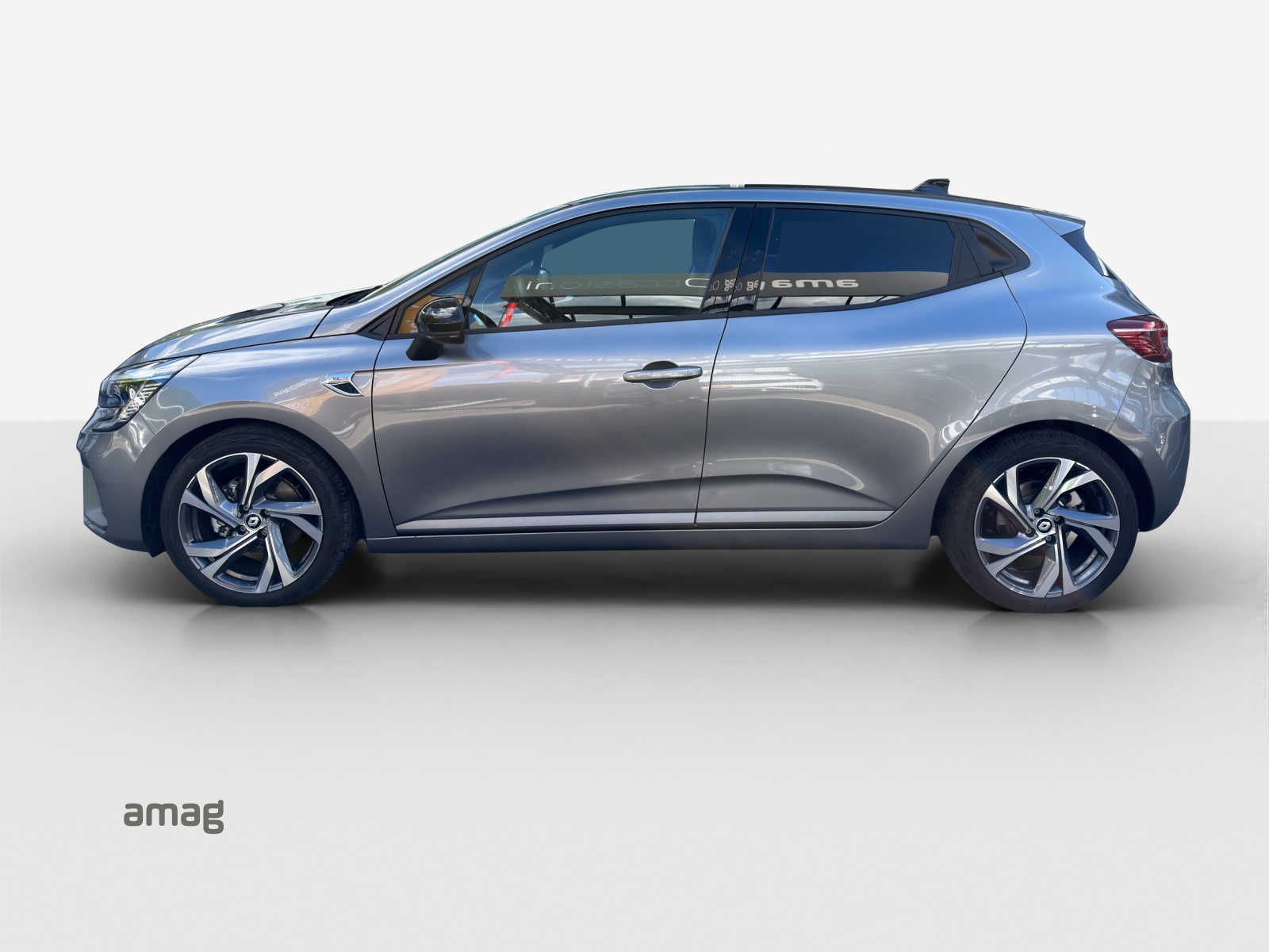 RENAULT Clio 1.6 E-Tech Techno-image-1