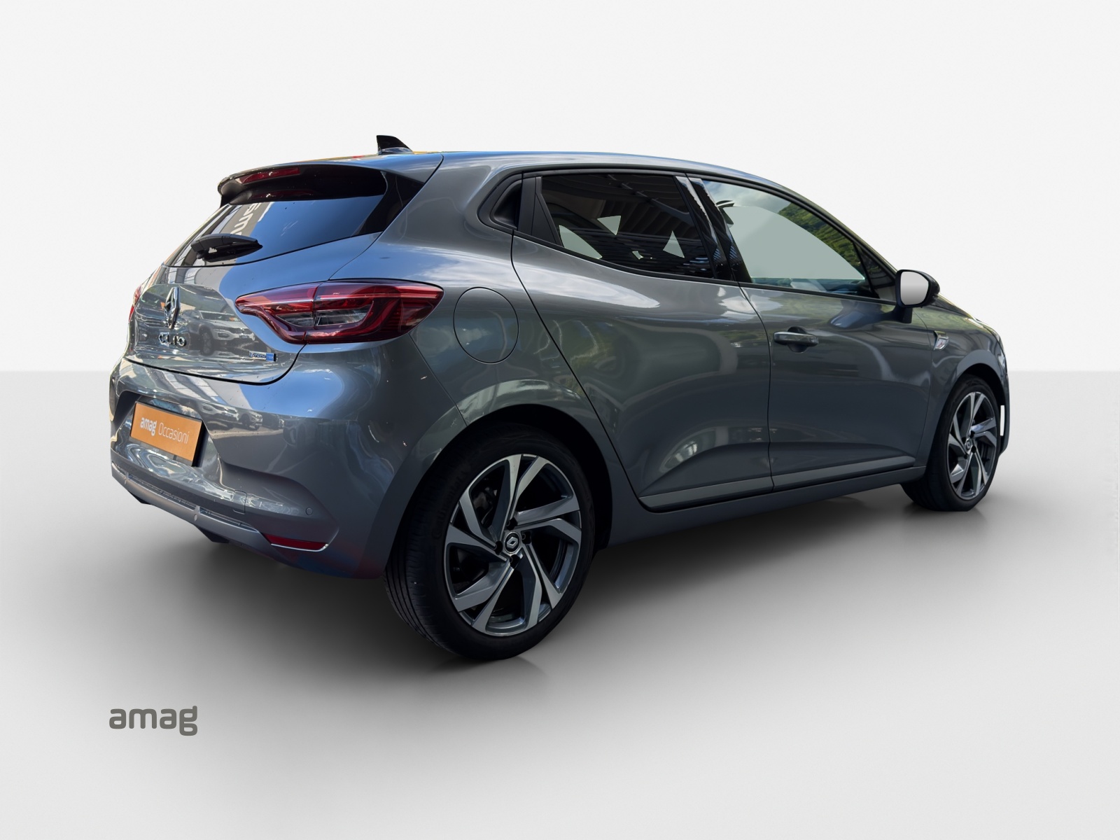 RENAULT Clio 1.6 E-Tech Techno-image-4