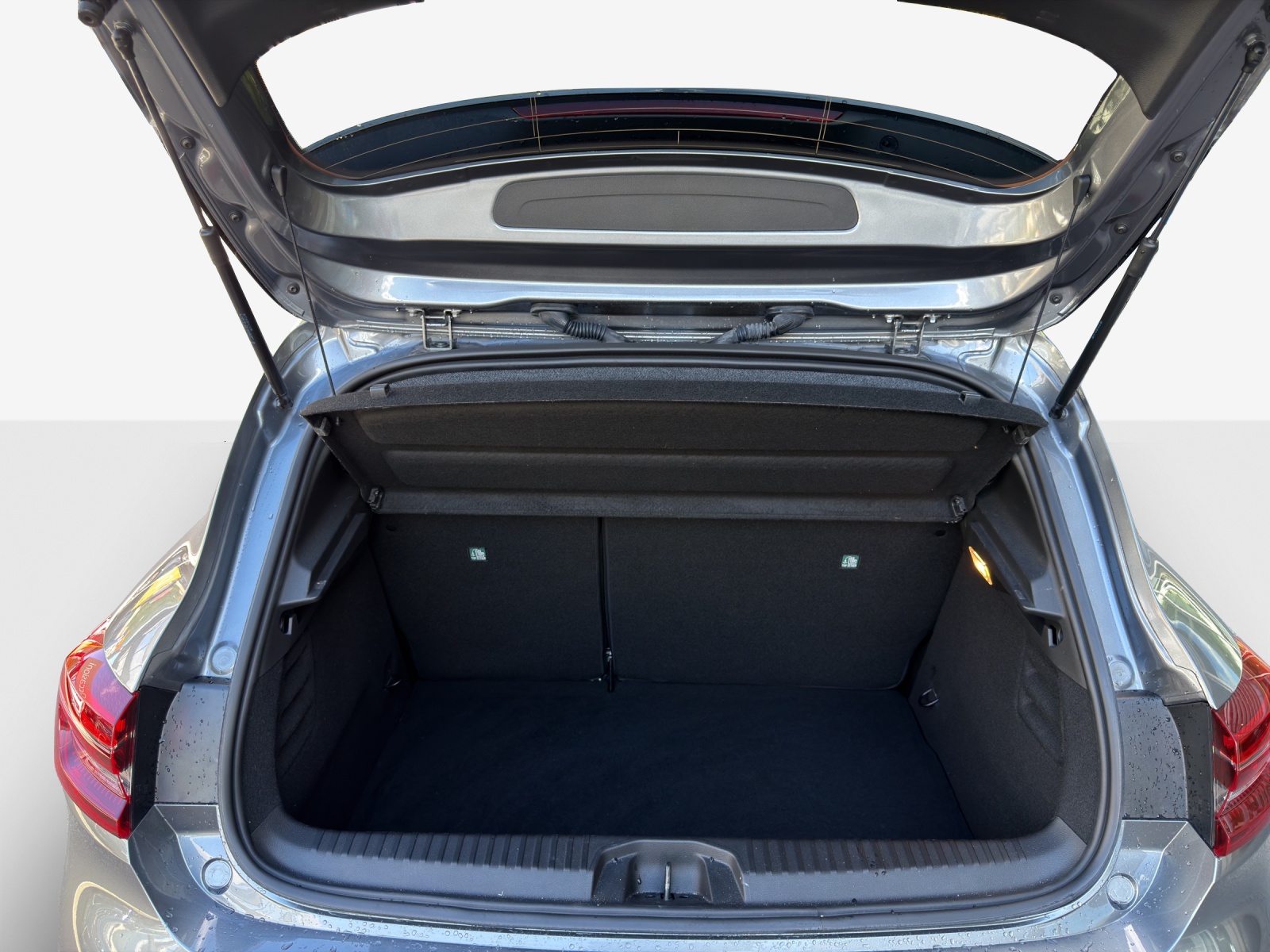 RENAULT Clio 1.6 E-Tech Techno-image-12