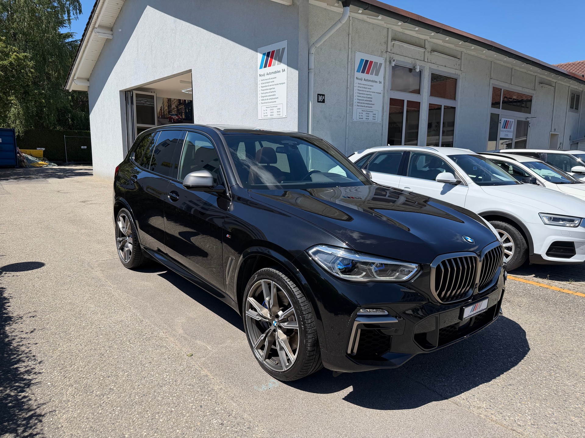 BMW X5 xDrive M50d Steptronic-image-24