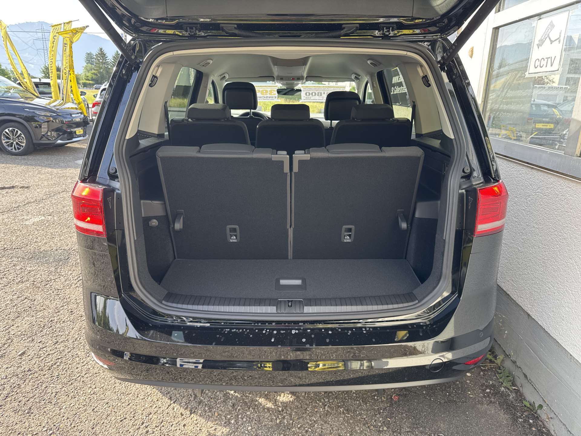 VW Touran 1.5 TSi EVO Comfortline Edition DSG-Automat 7-Plätzer-image-14