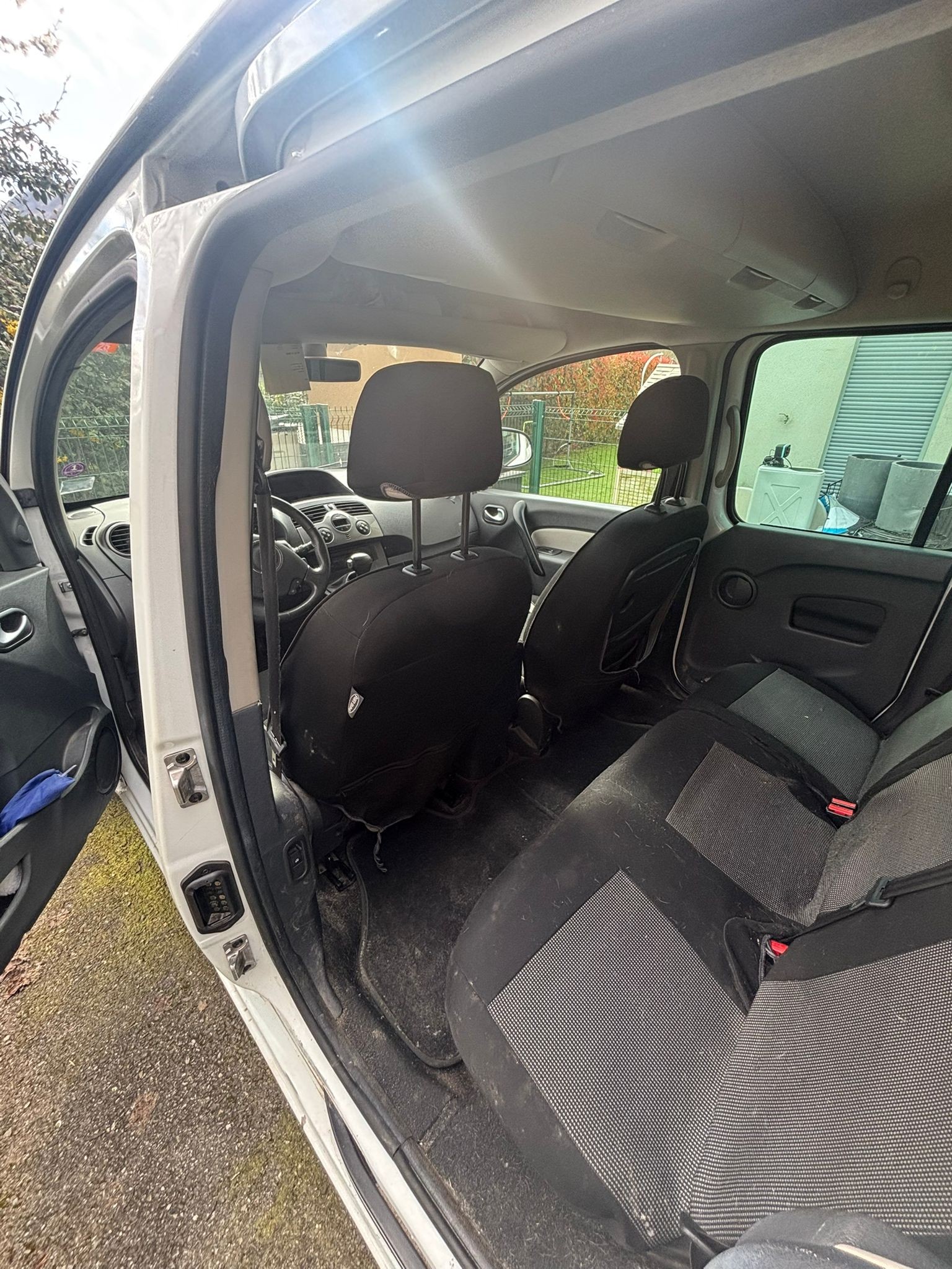 RENAULT Kangoo 1.6 16V Dynamique Automatic-image-7