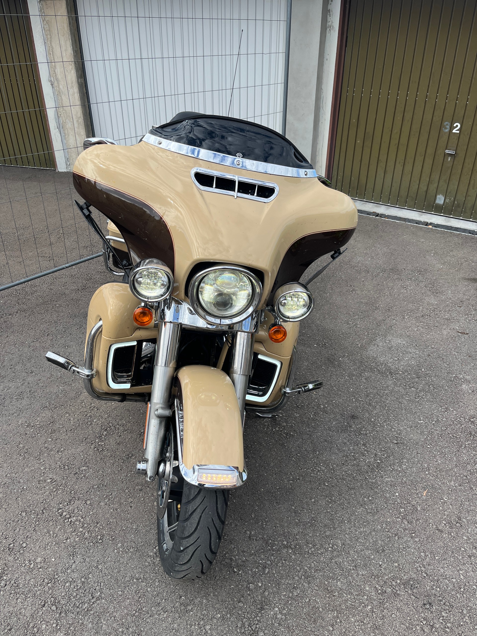 HARLEY-DAVIDSON FLHTCU Electra Glide Ultra Classic ABS