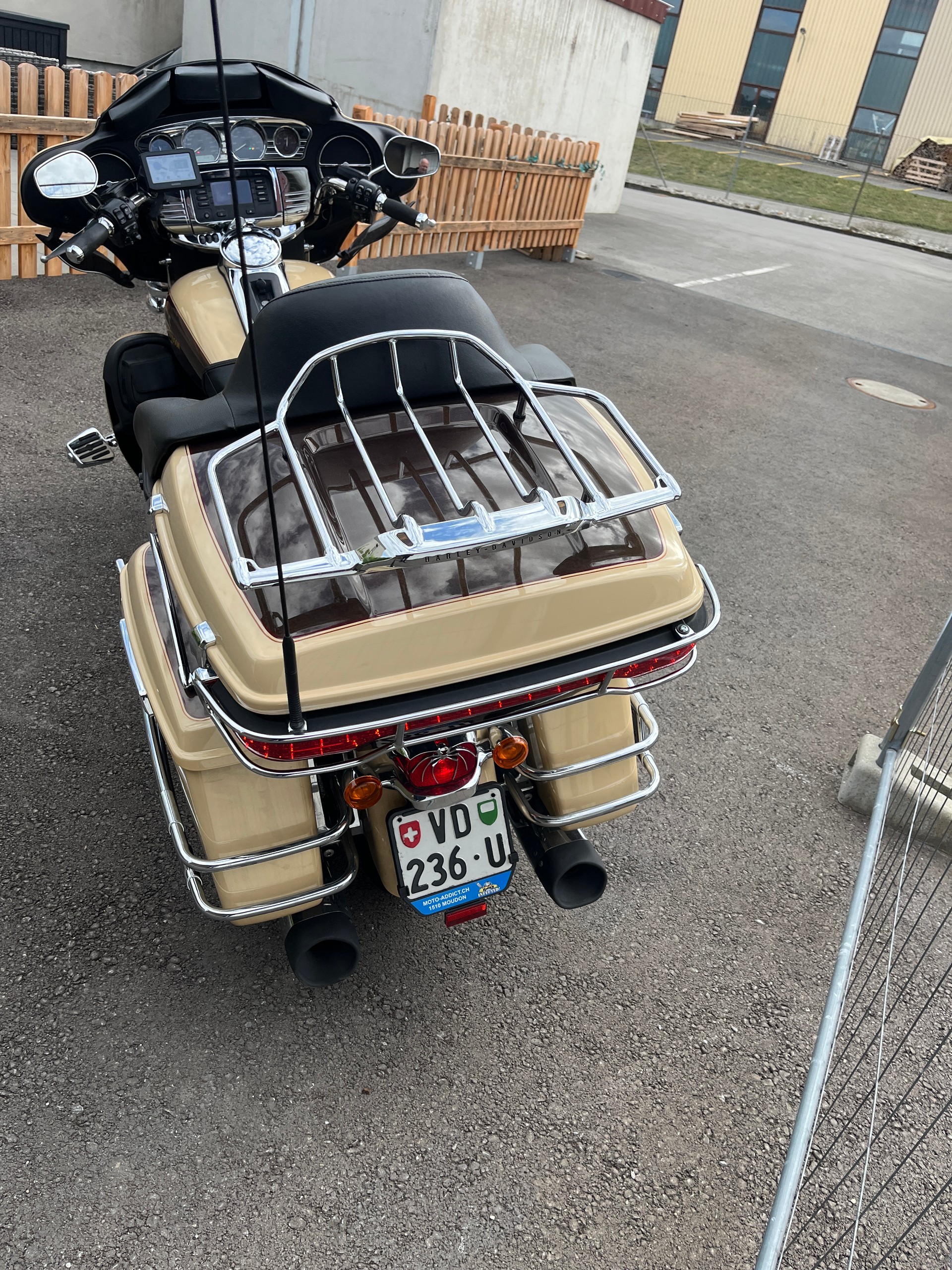 HARLEY-DAVIDSON FLHTCU Electra Glide Ultra Classic ABS-image-3
