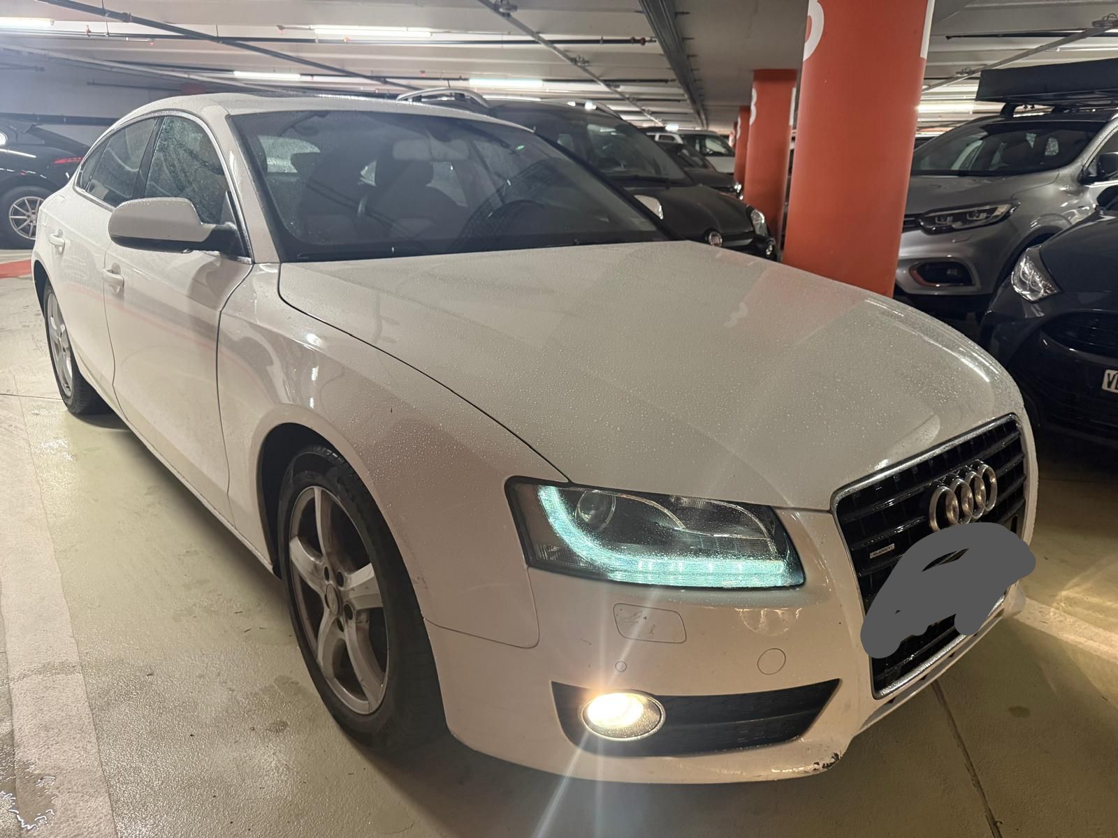 AUDI A5 Sportback 3.2 FSI quattro S-tronic-image-2