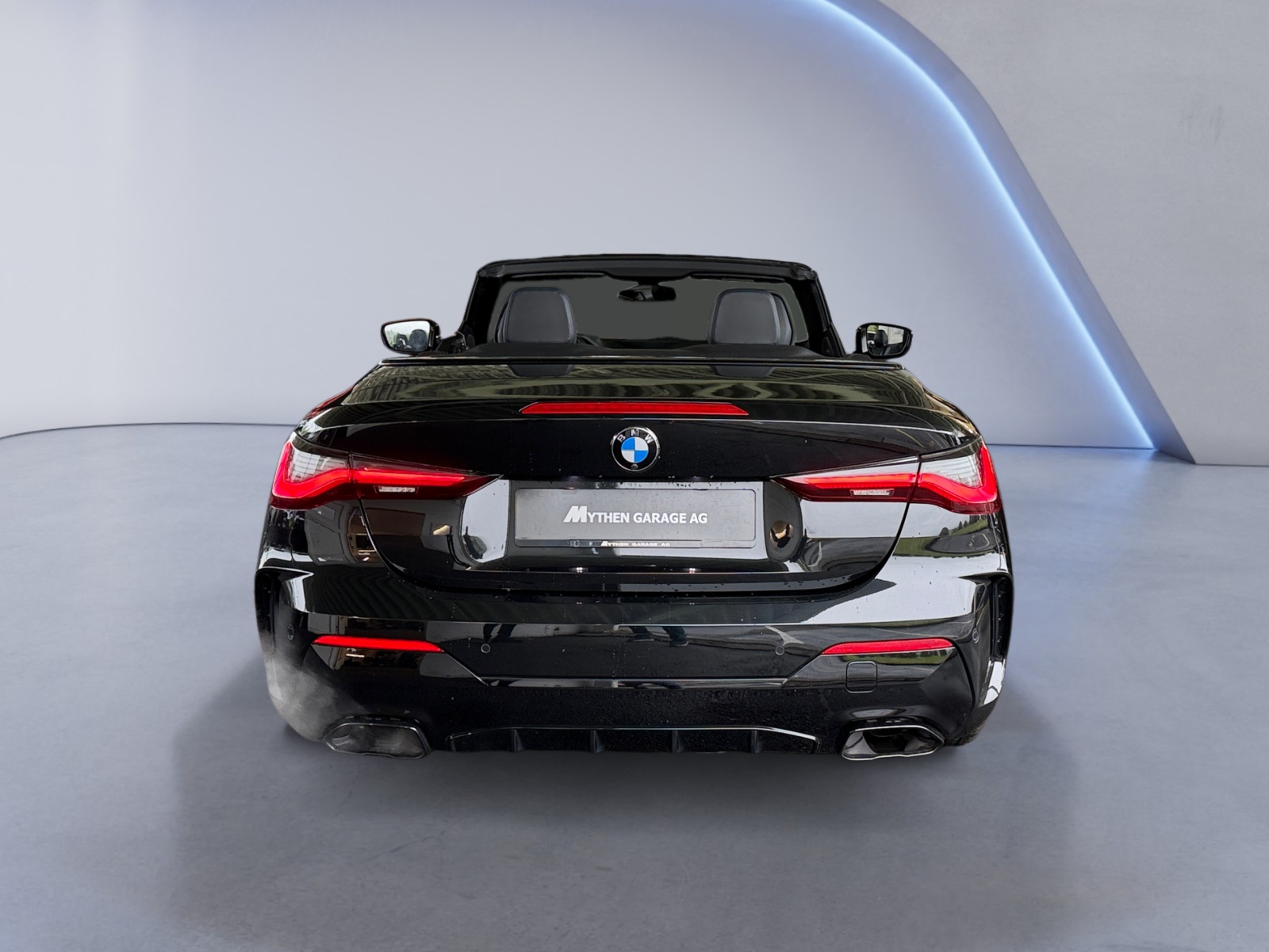 BMW M440i xDrive Cabrio-image-3