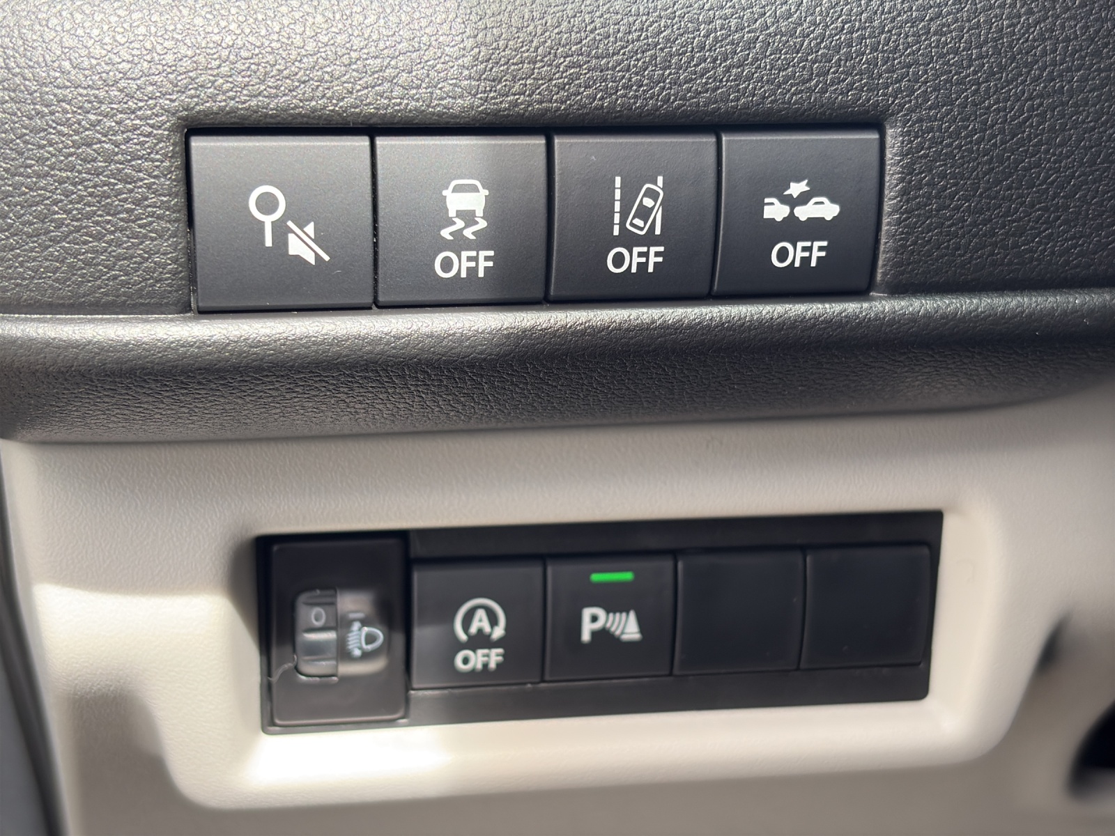 SUZUKI Swift 1.2 Compact Top Hybrid-image-18
