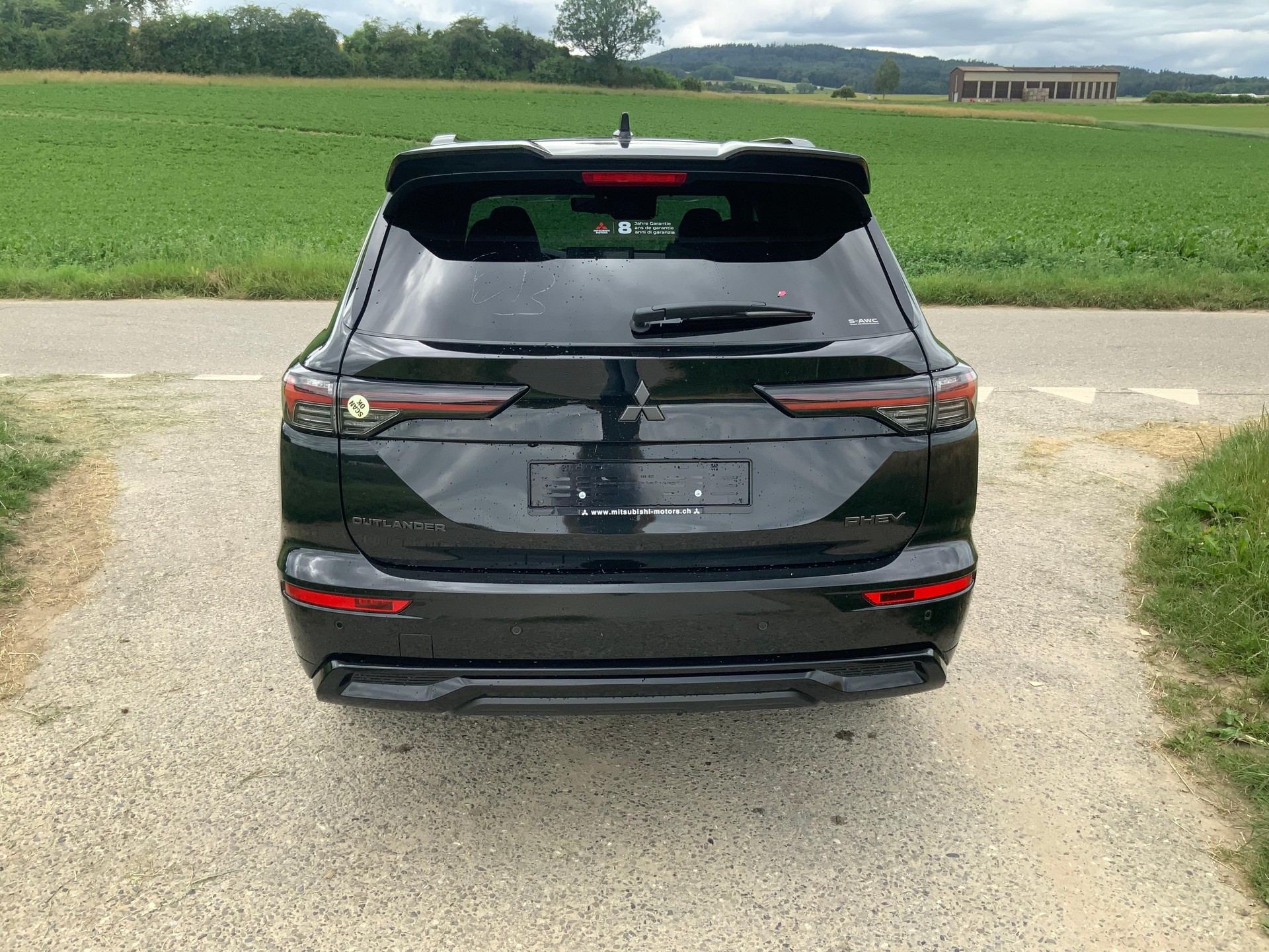 MITSUBISHI Outlander 2.4 PHEV Sport 4x4-image-4