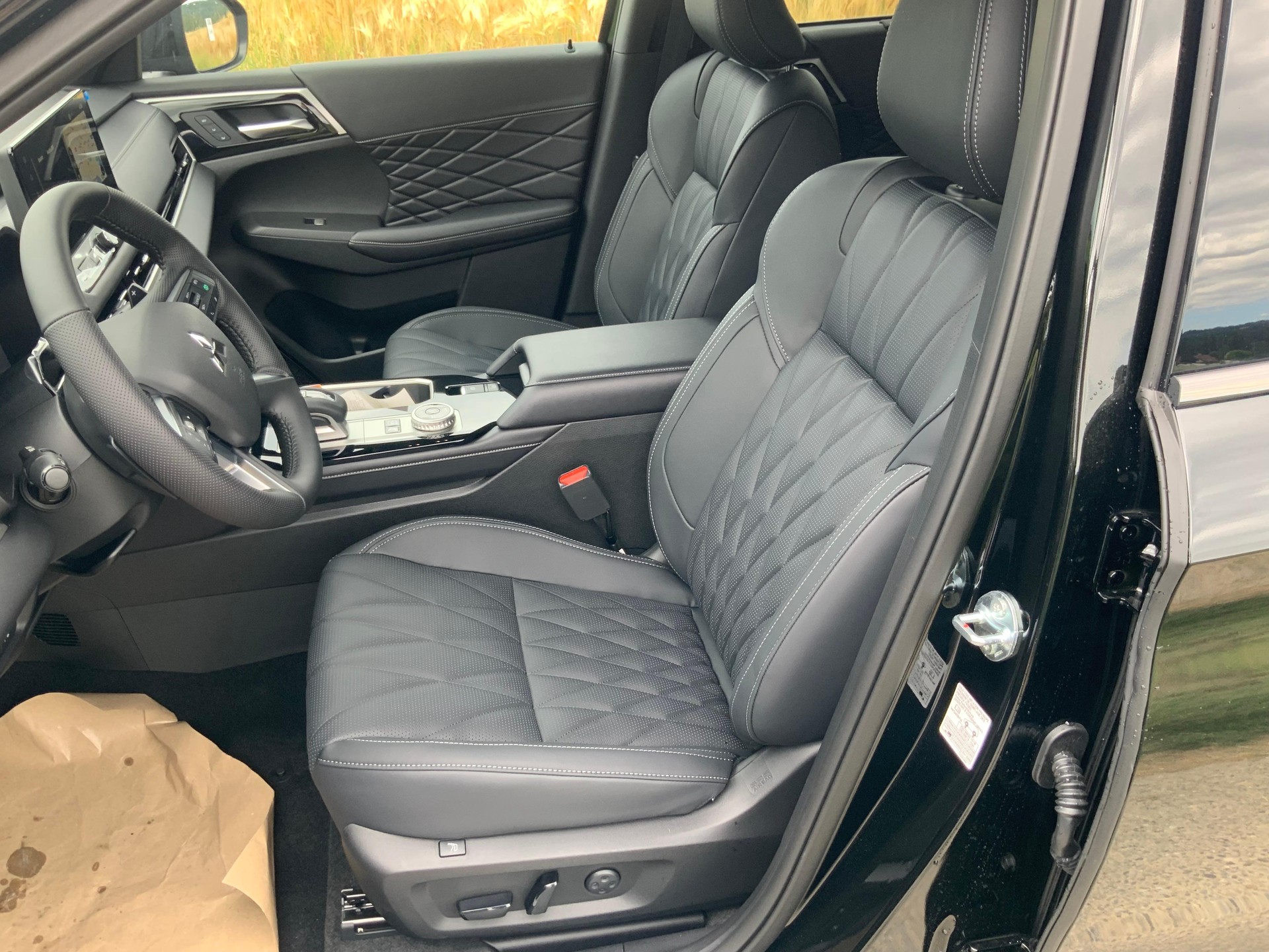 MITSUBISHI Outlander 2.4 PHEV Sport 4x4-image-6