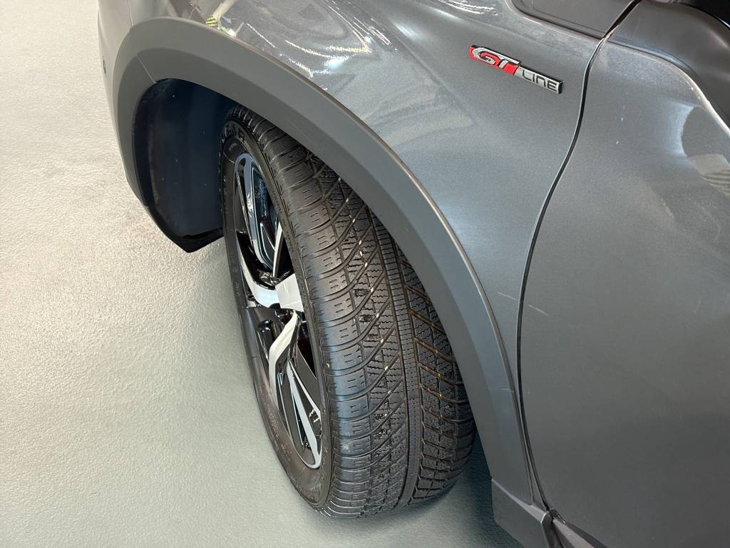 PEUGEOT 2008 1.2 PureTech GT Line EAT6-image-12