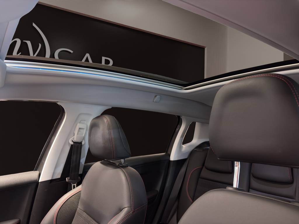 PEUGEOT 2008 1.2 PureTech GT Line EAT6-image-15