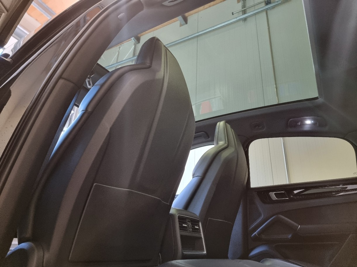PORSCHE 3.0 V6 E-Hybrid-image-11