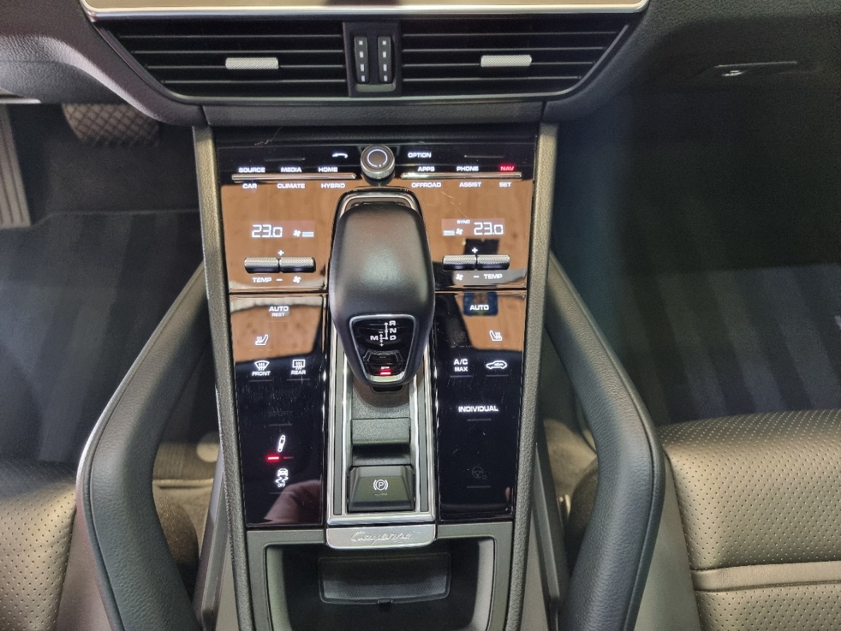 PORSCHE 3.0 V6 E-Hybrid-image-8