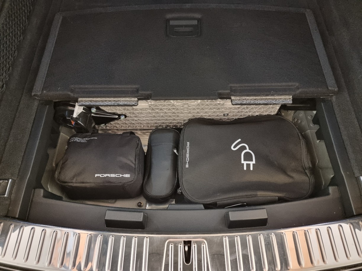 PORSCHE 3.0 V6 E-Hybrid-image-6