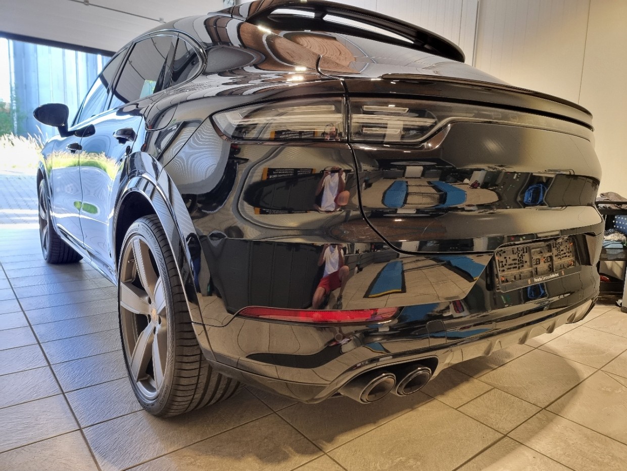 PORSCHE 3.0 V6 E-Hybrid-image-0