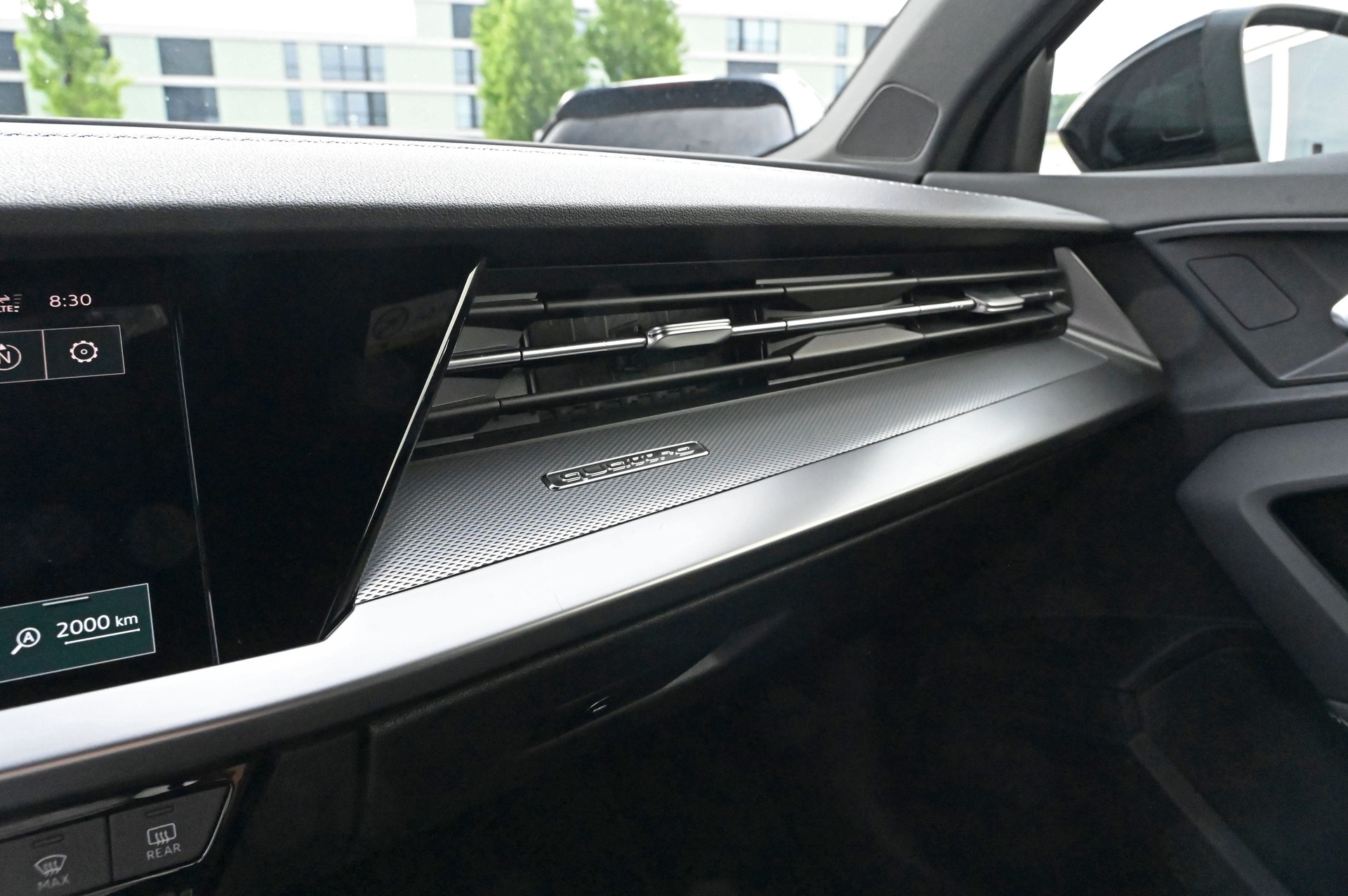 AUDI S3 Sportback 2.0 TFSI quattro S-tronic-image-18