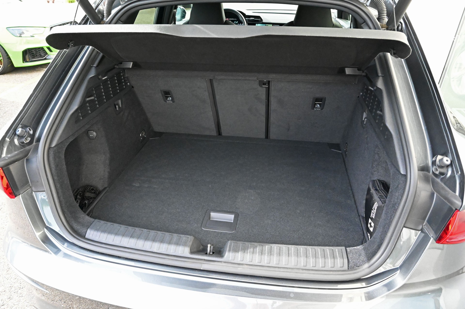 AUDI S3 Sportback 2.0 TFSI quattro S-tronic-image-25