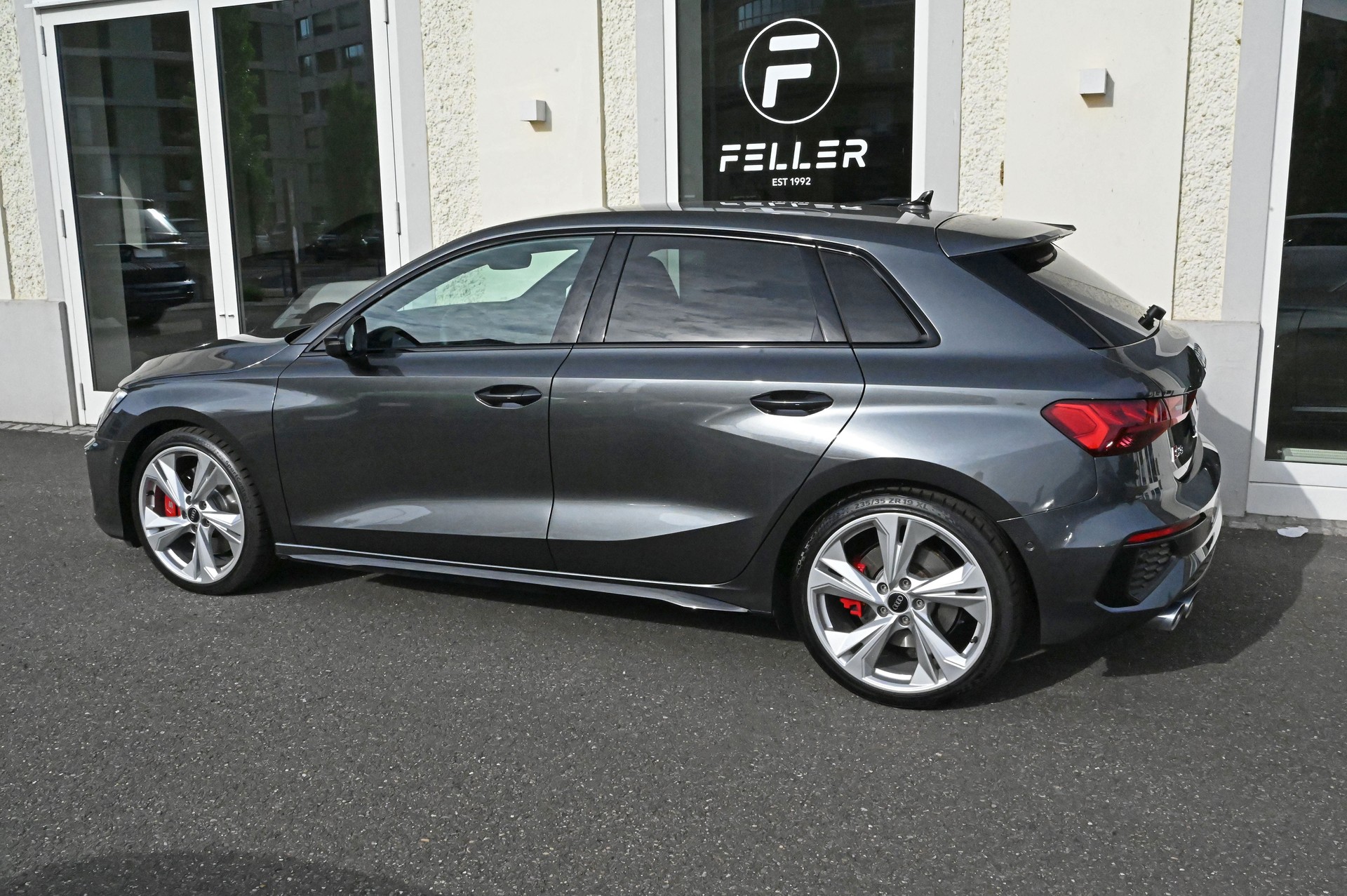 AUDI S3 Sportback 2.0 TFSI quattro S-tronic-image-7