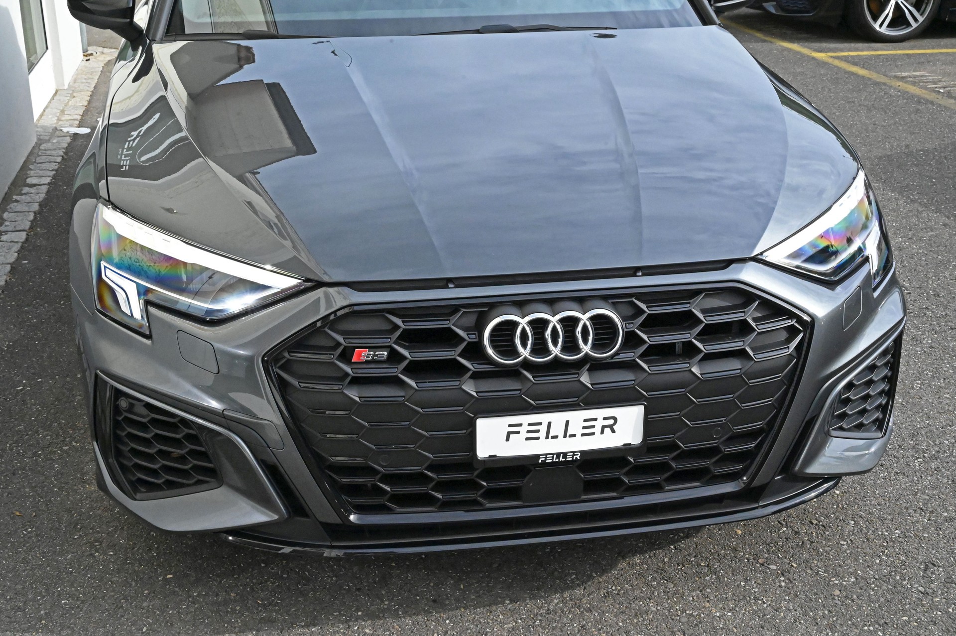 AUDI S3 Sportback 2.0 TFSI quattro S-tronic-image-3