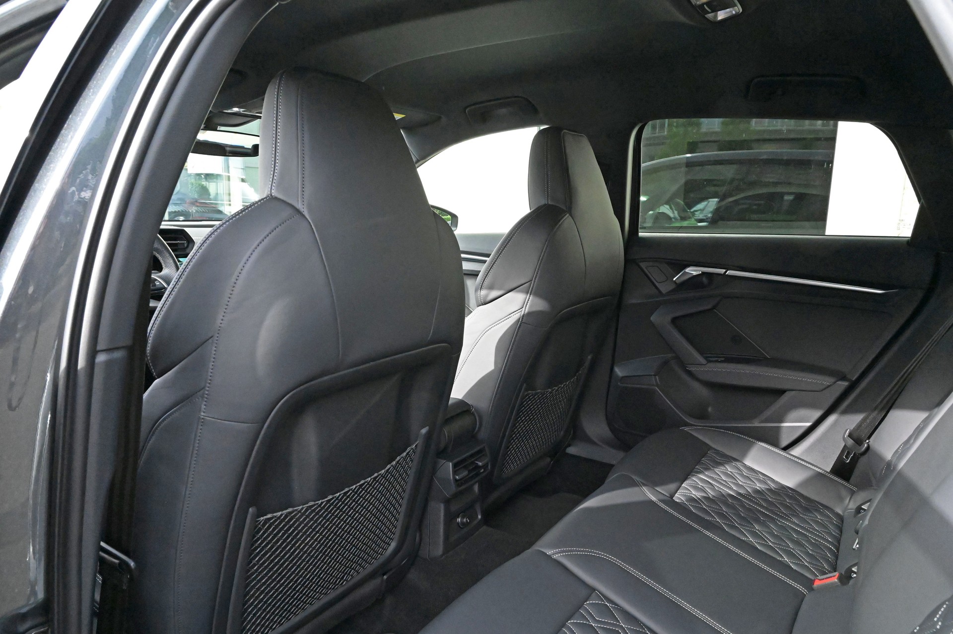 AUDI S3 Sportback 2.0 TFSI quattro S-tronic-image-20
