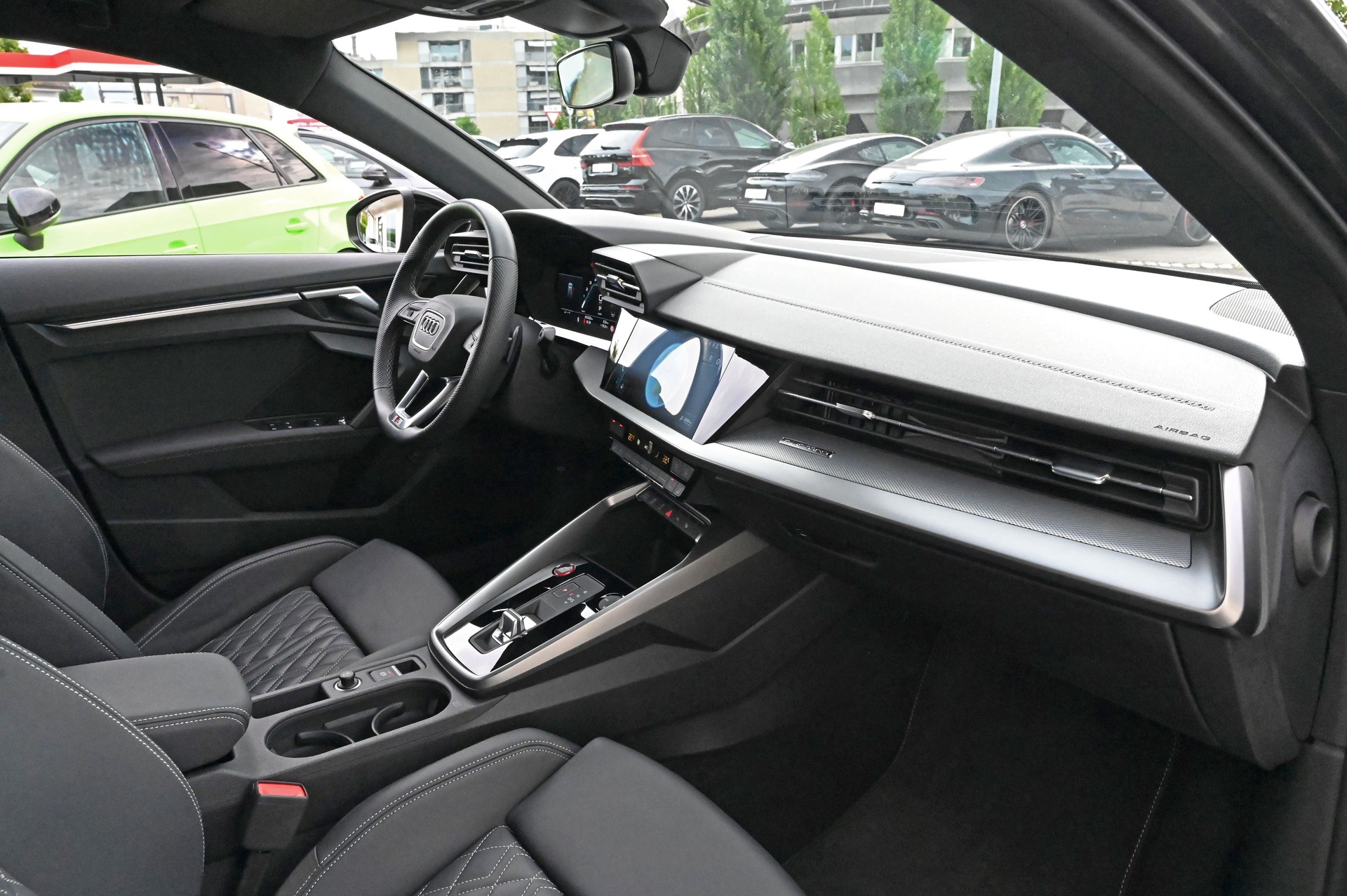 AUDI S3 Sportback 2.0 TFSI quattro S-tronic-image-22