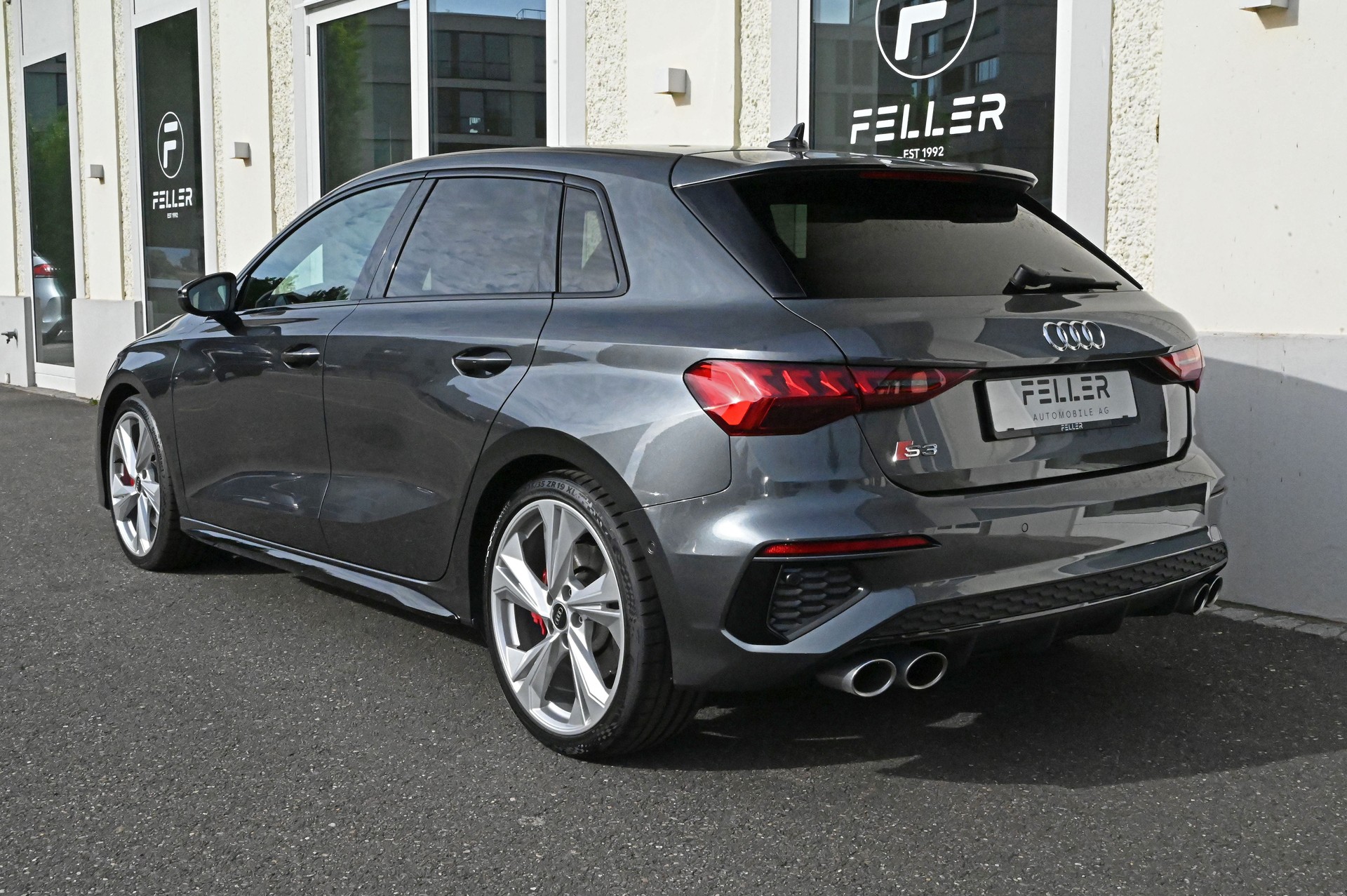 AUDI S3 Sportback 2.0 TFSI quattro S-tronic-image-8