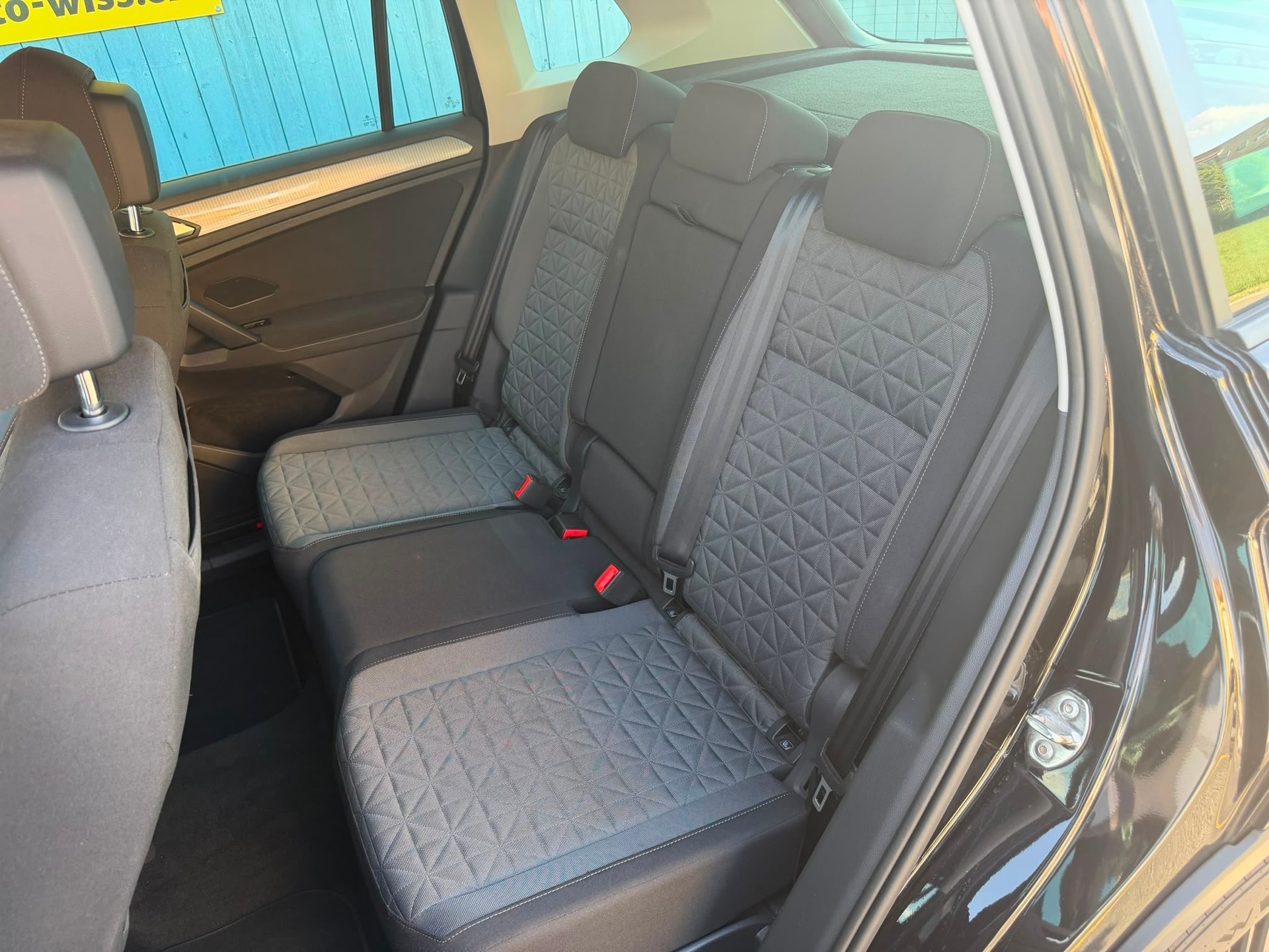 VW Tiguan 2.0 TDI SCR Life 4Motion DSG-image-7