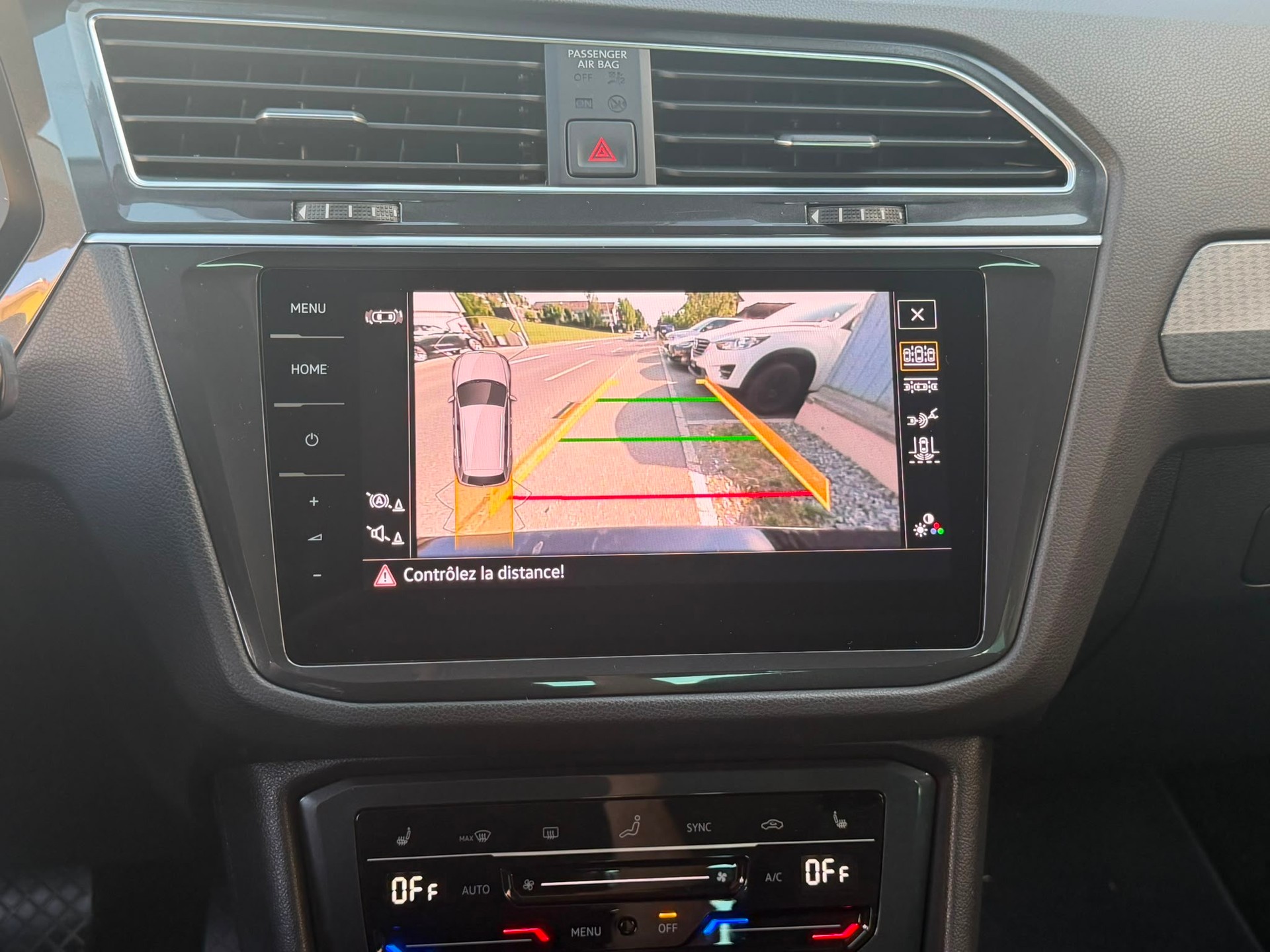 VW Tiguan 2.0 TDI SCR Life 4Motion DSG-image-14