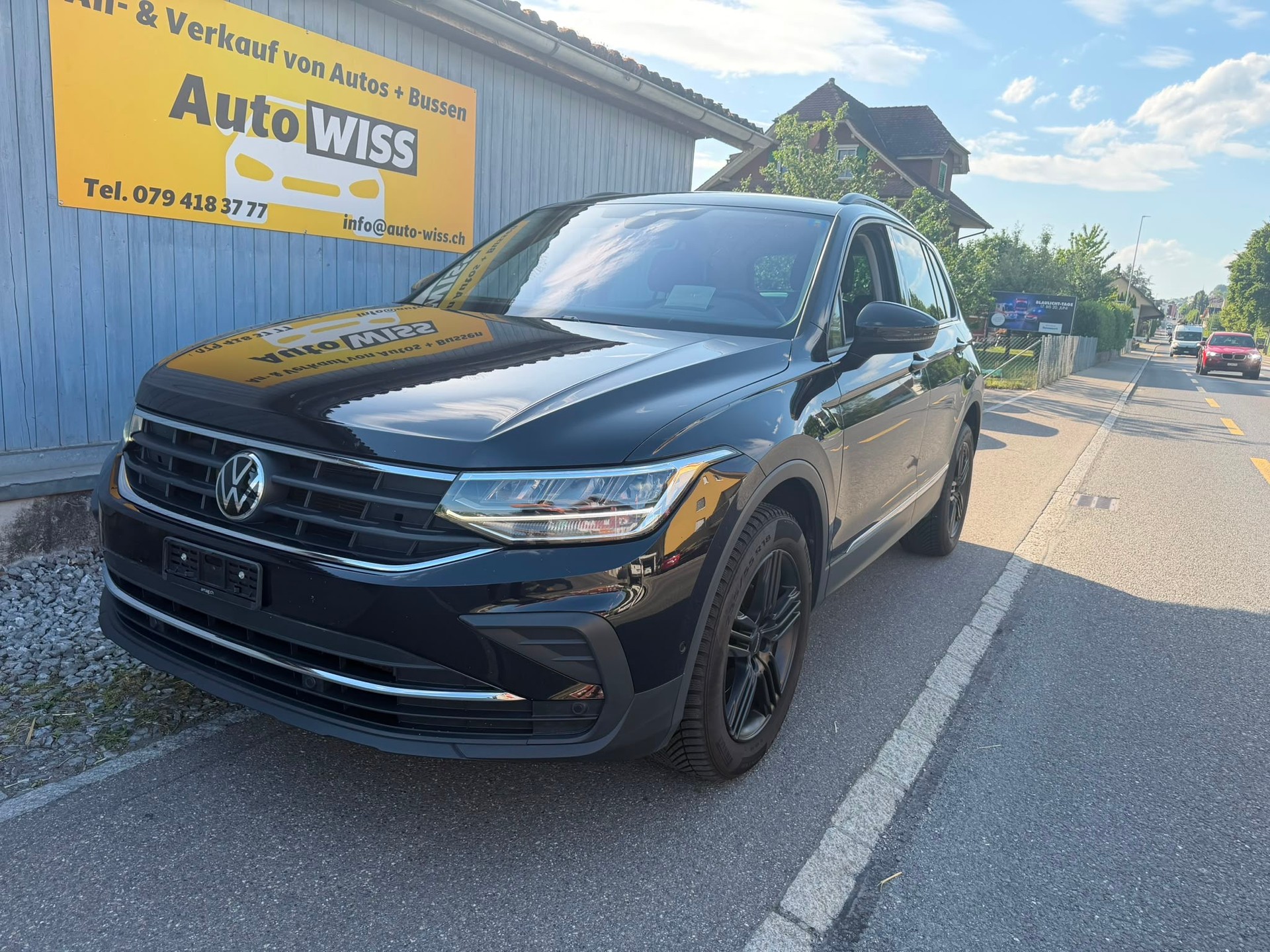VW Tiguan 2.0 TDI SCR Life 4Motion DSG-image-0