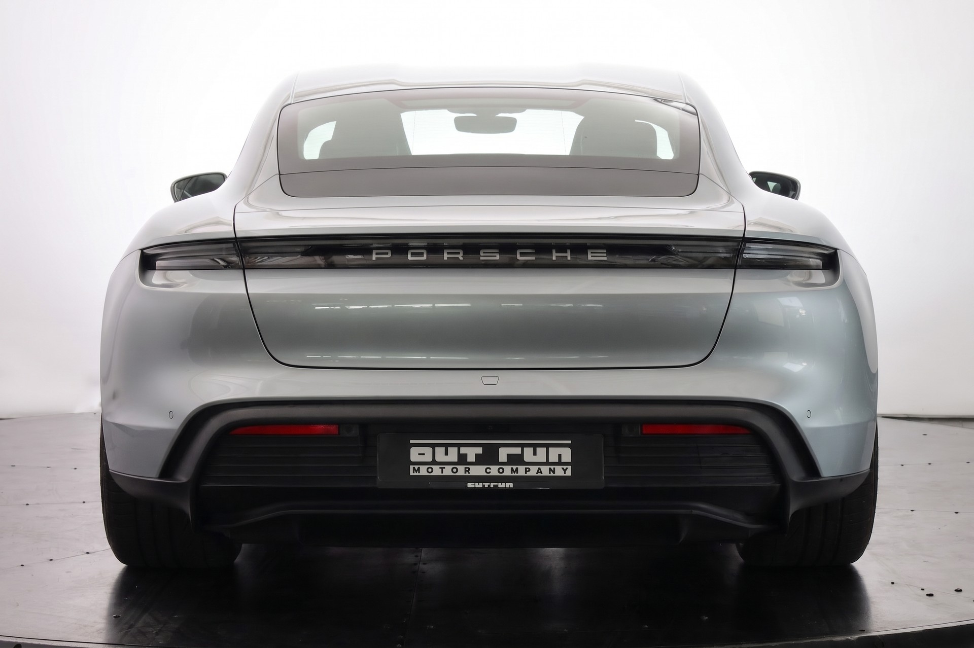 PORSCHE Taycan 4S Batterie Performance 93,4 kWh-showroom-element-2
