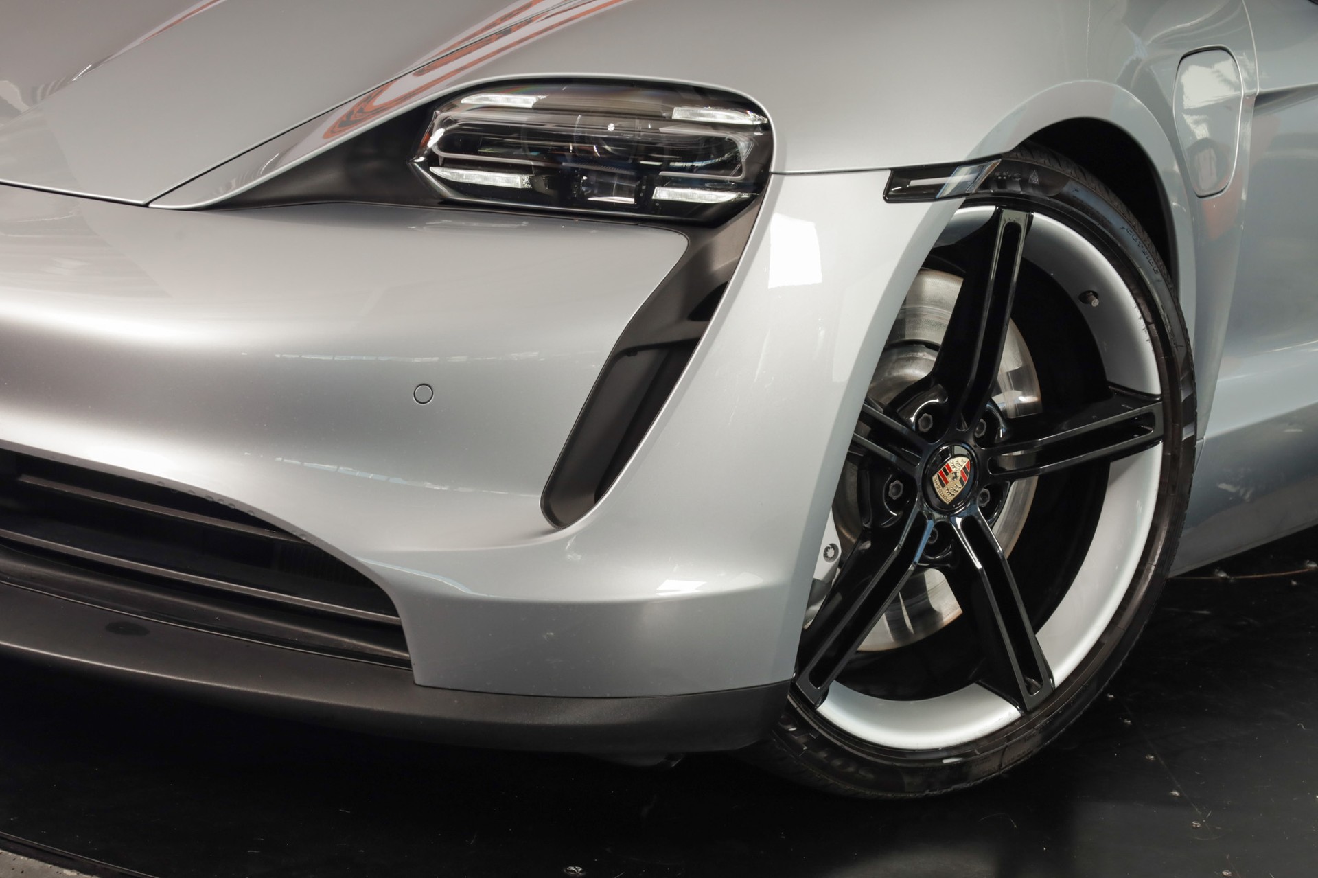 PORSCHE Taycan 4S Batterie Performance 93,4 kWh-image-14