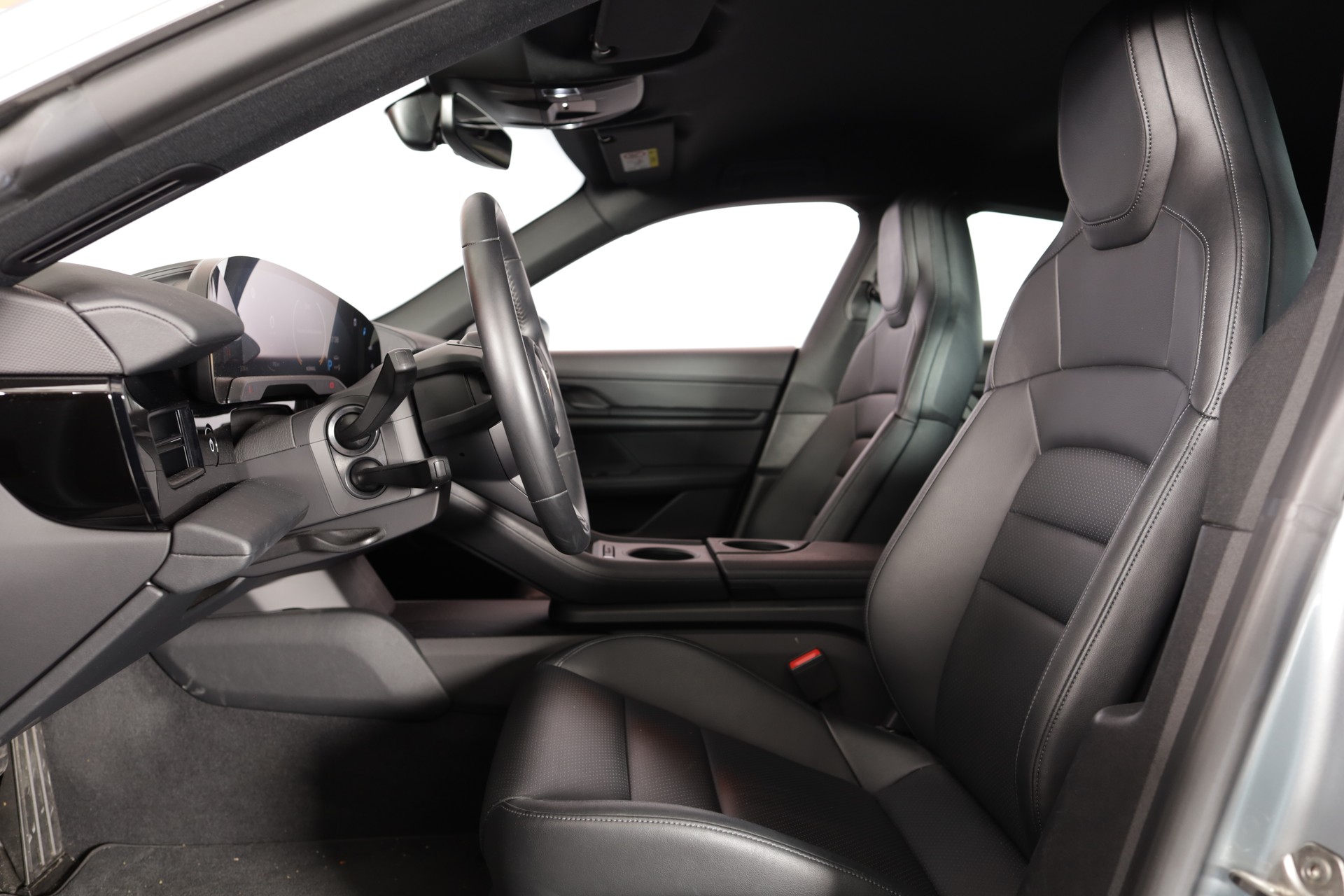 PORSCHE Taycan 4S Batterie Performance 93,4 kWh-image-8
