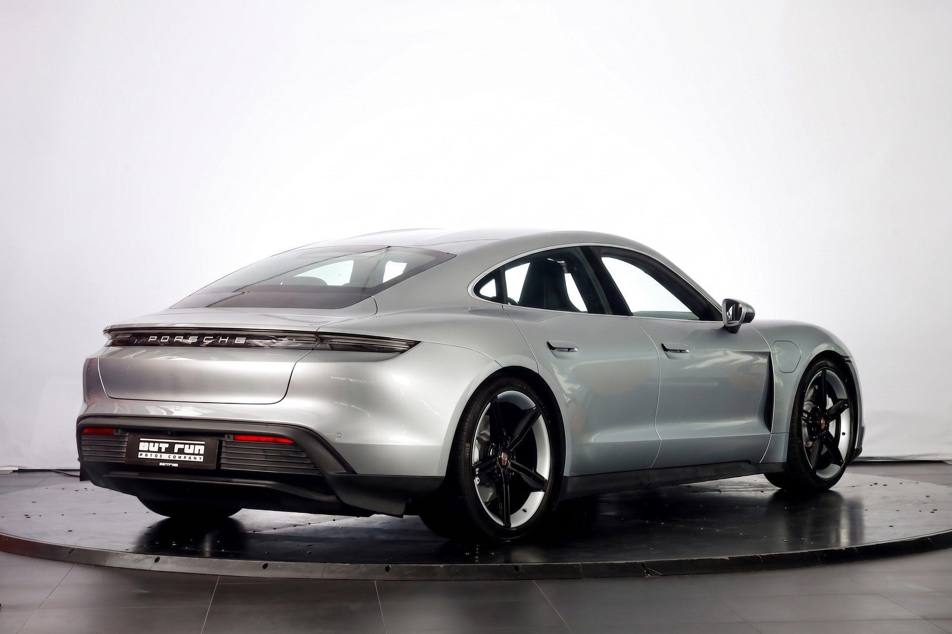 PORSCHE Taycan 4S Batterie Performance 93,4 kWh-image-6