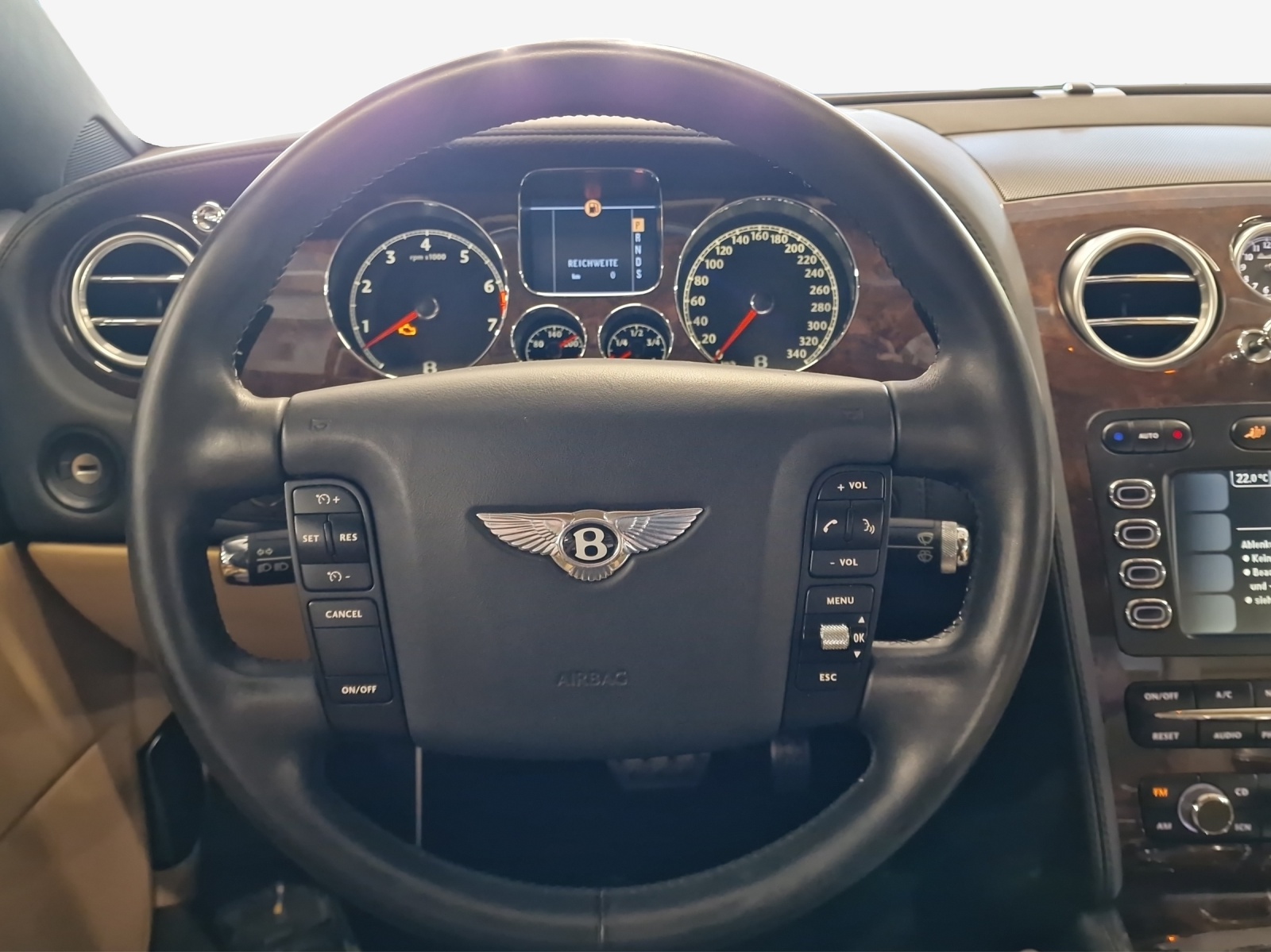 BENTLEY Continental GT V12 6.0, 560 PS-image-9