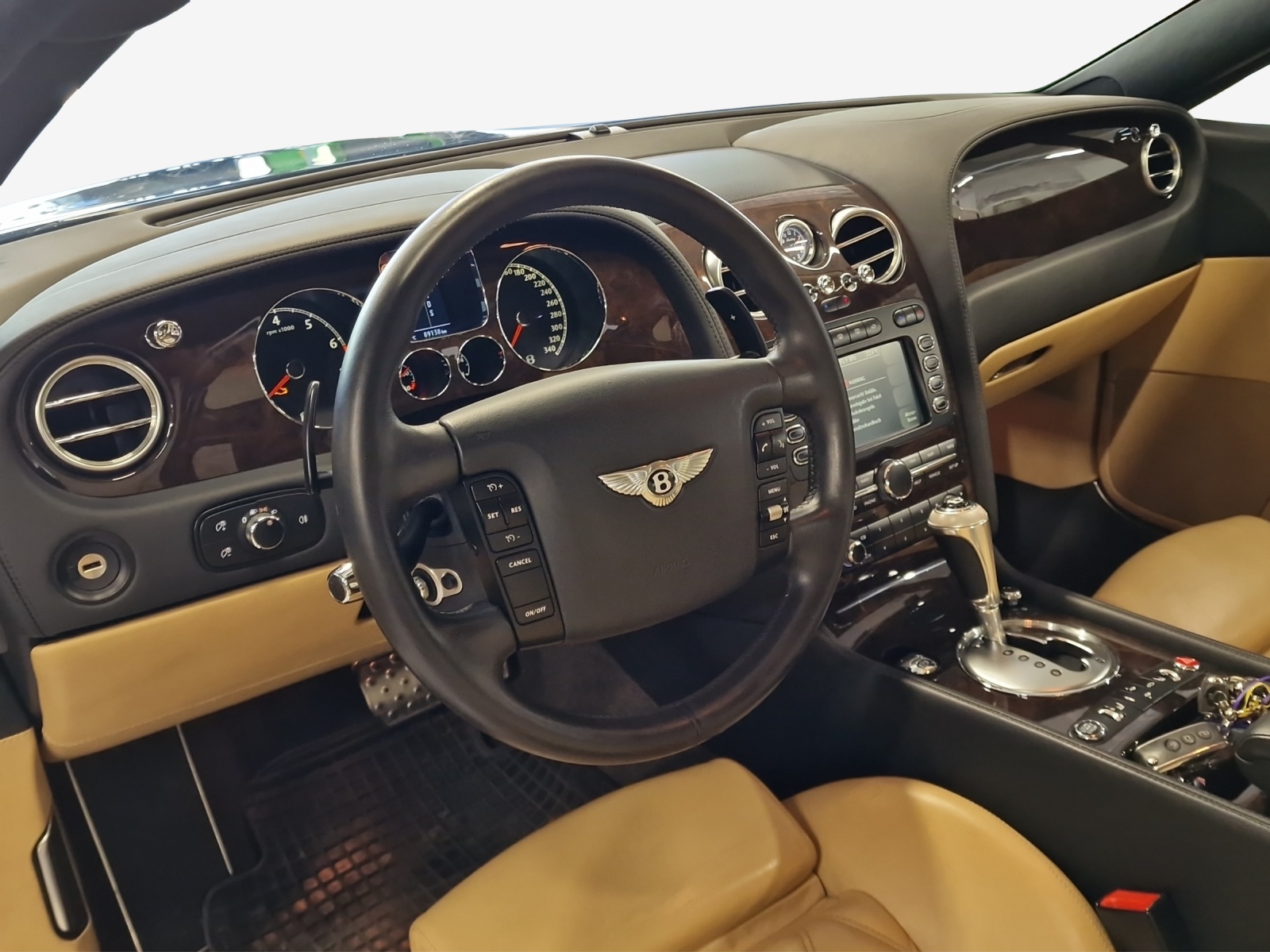 BENTLEY Continental GT V12 6.0, 560 PS-image-8