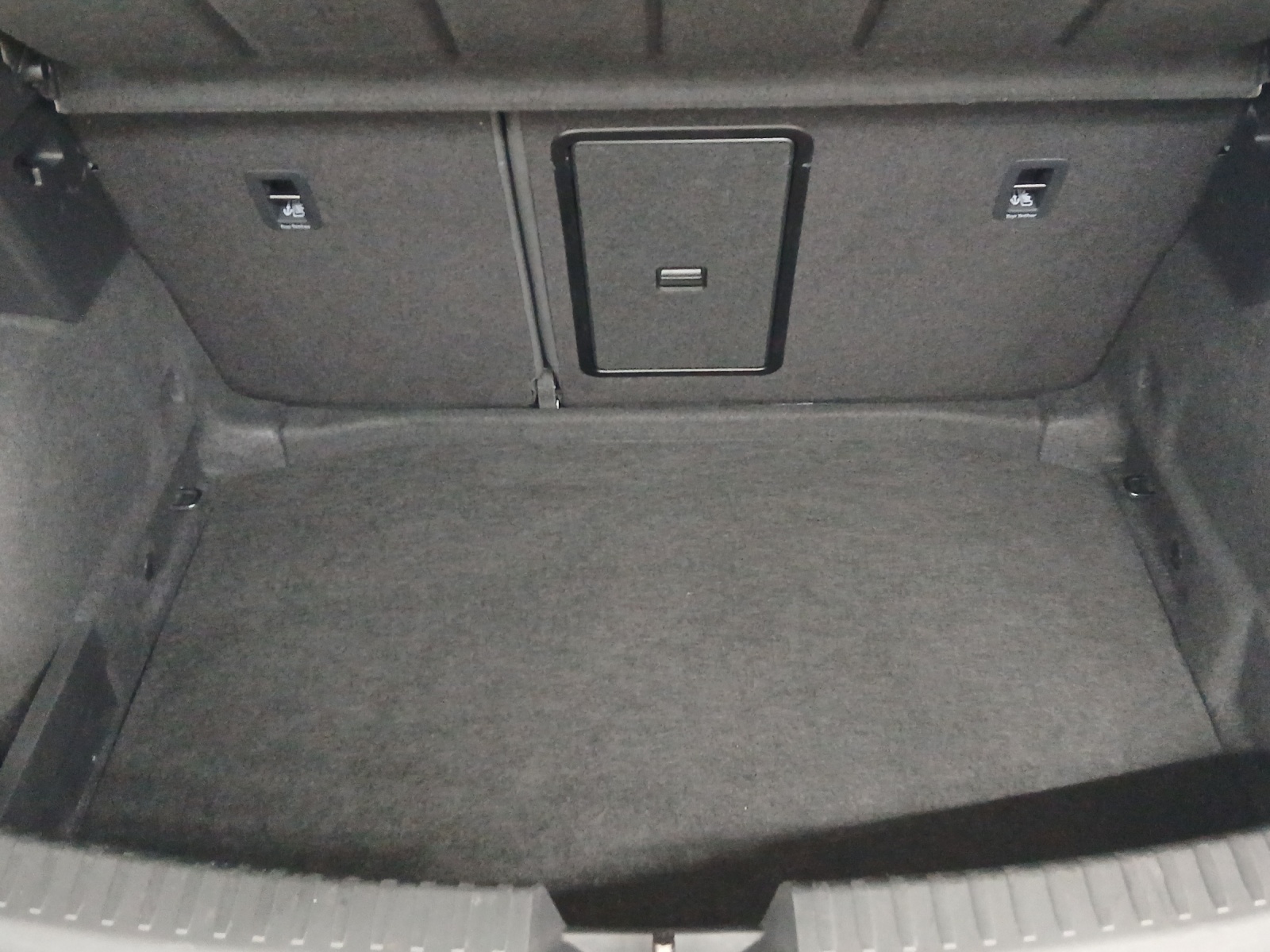 SEAT Leon 1.5 eTSI mHEV DSG FR-image-12