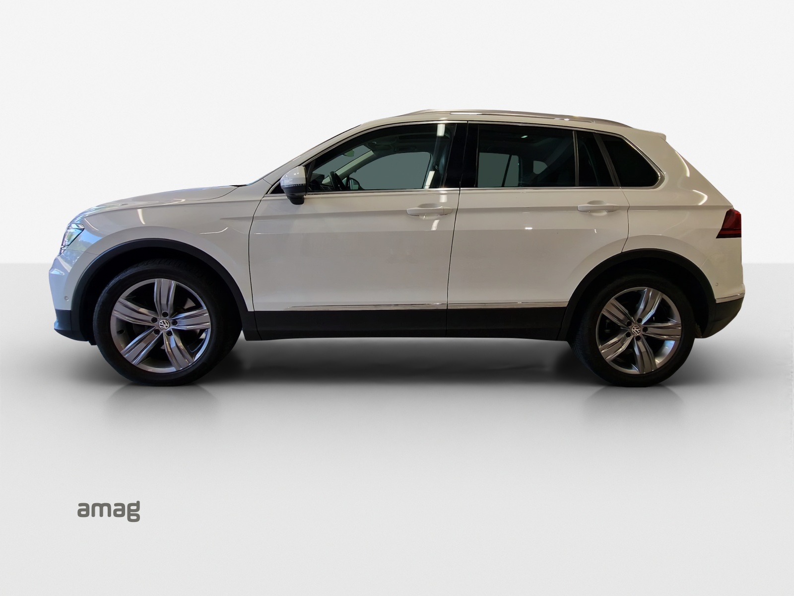 VW Tiguan 2.0 TDI SCR Highline 4Motion DSG-image-1