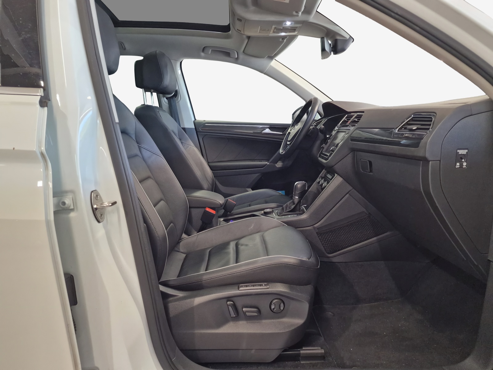 VW Tiguan 2.0 TDI SCR Highline 4Motion DSG-image-11