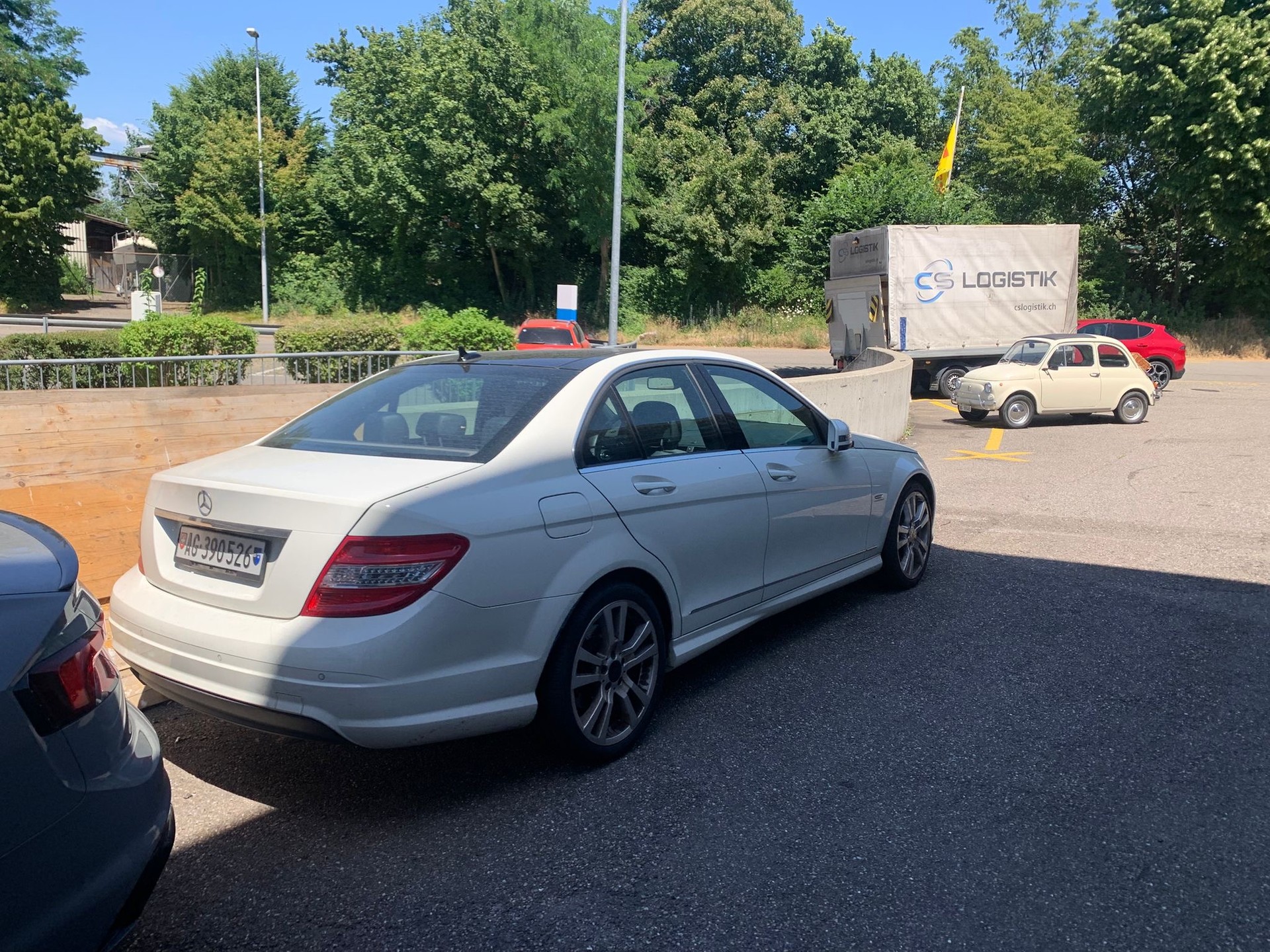 MERCEDES-BENZ C 200 CGI BlueEfficiency Avantgarde Automatic-image-3