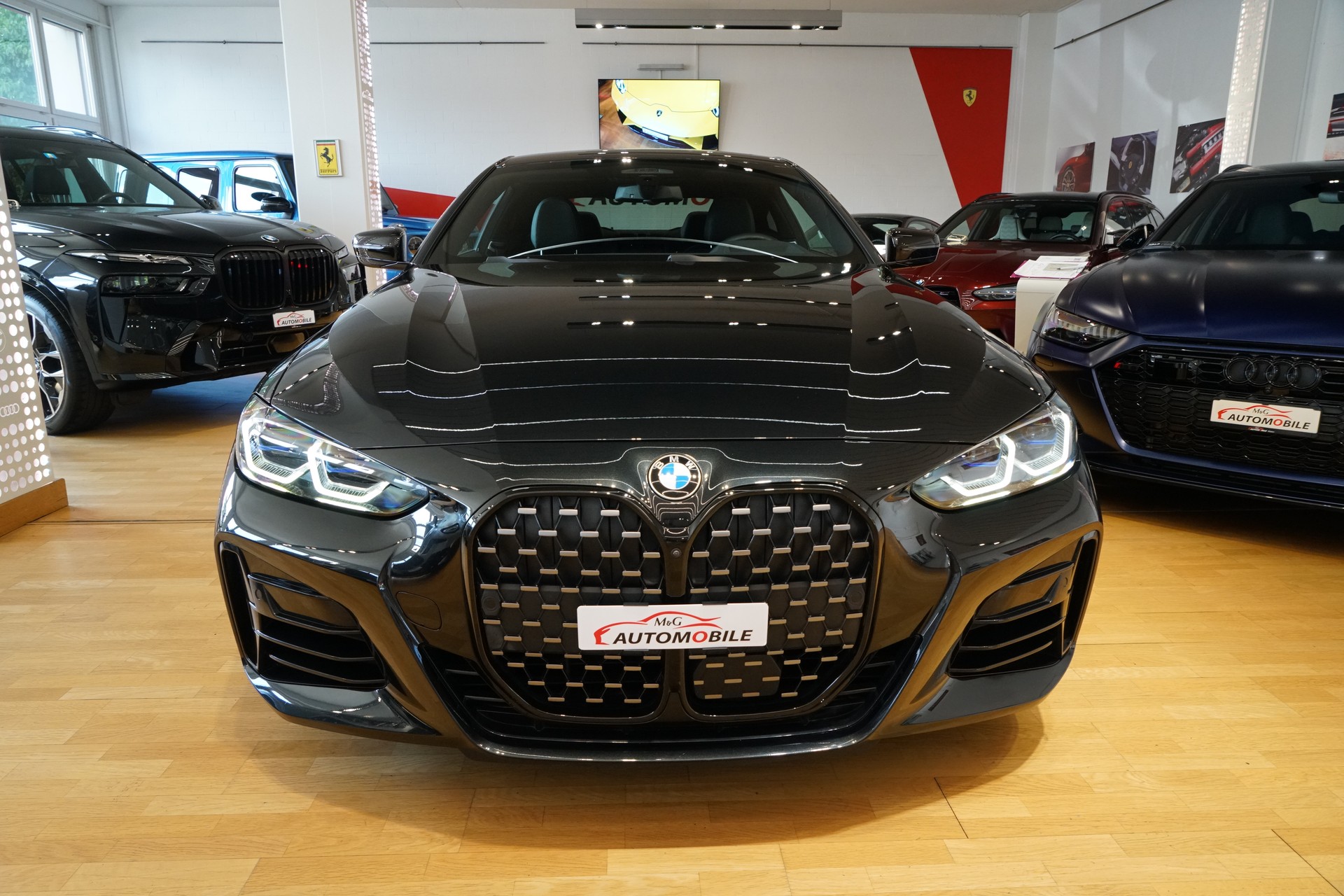 BMW M440i xDrive 48V Coupé Steptronic-image-1
