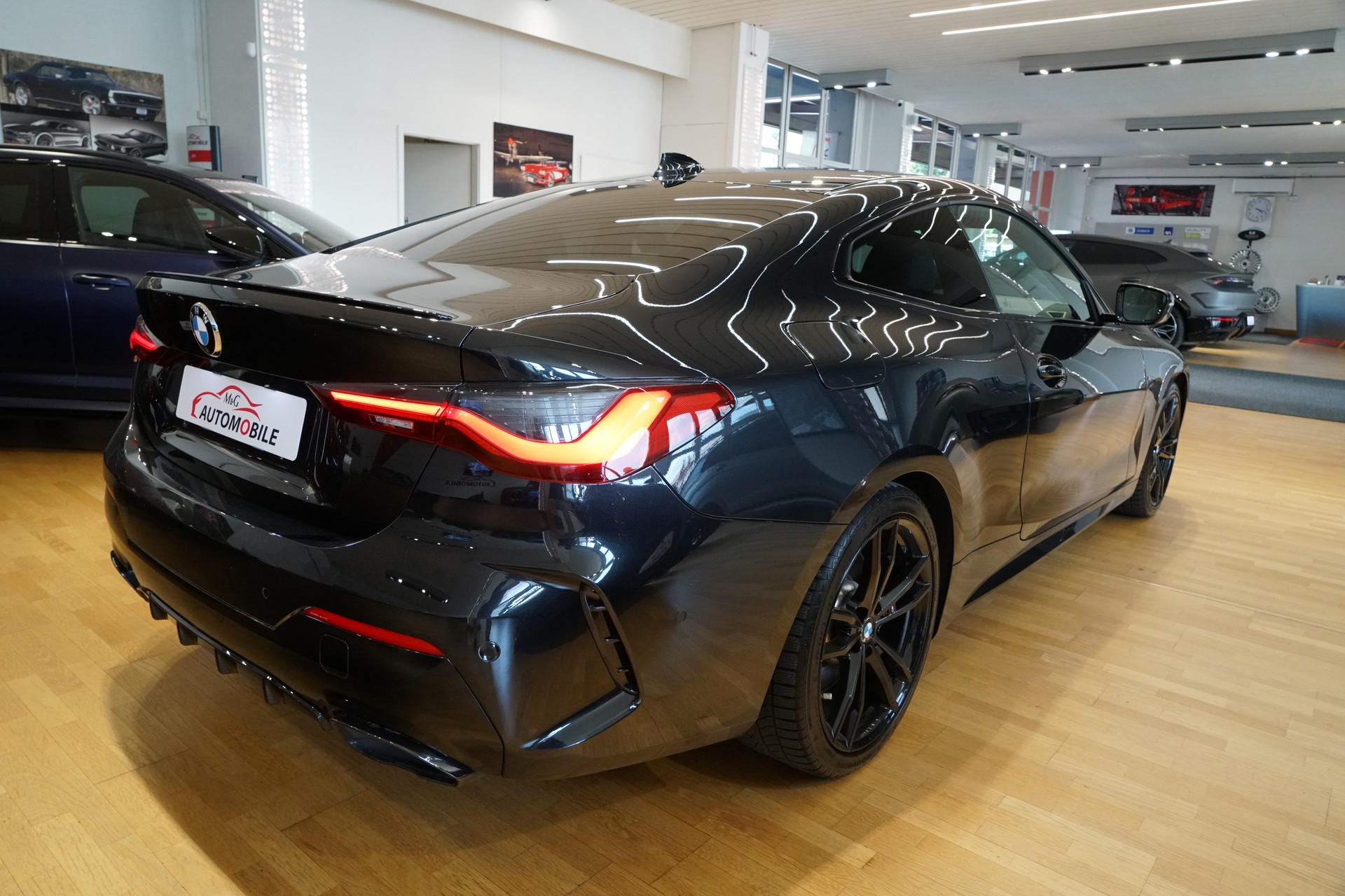 BMW M440i xDrive 48V Coupé Steptronic-image-5