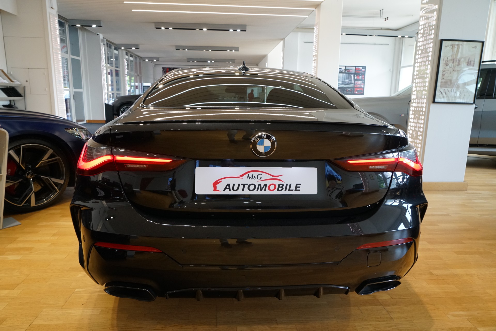 BMW M440i xDrive 48V Coupé Steptronic-image-4