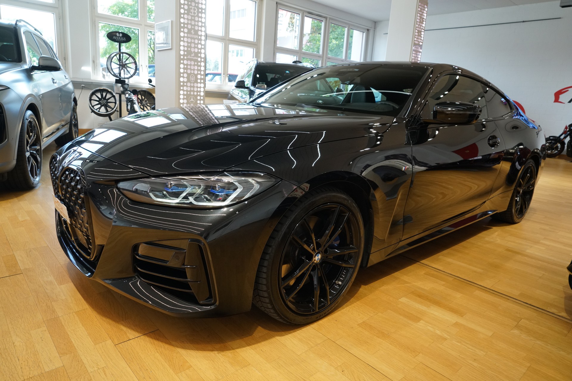 BMW M440i xDrive 48V Coupé Steptronic-image-0