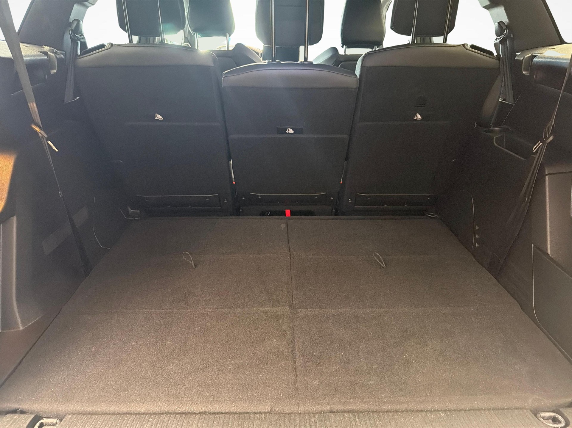 PEUGEOT 5008 1.5 BlueHDi Allure Pack-image-12