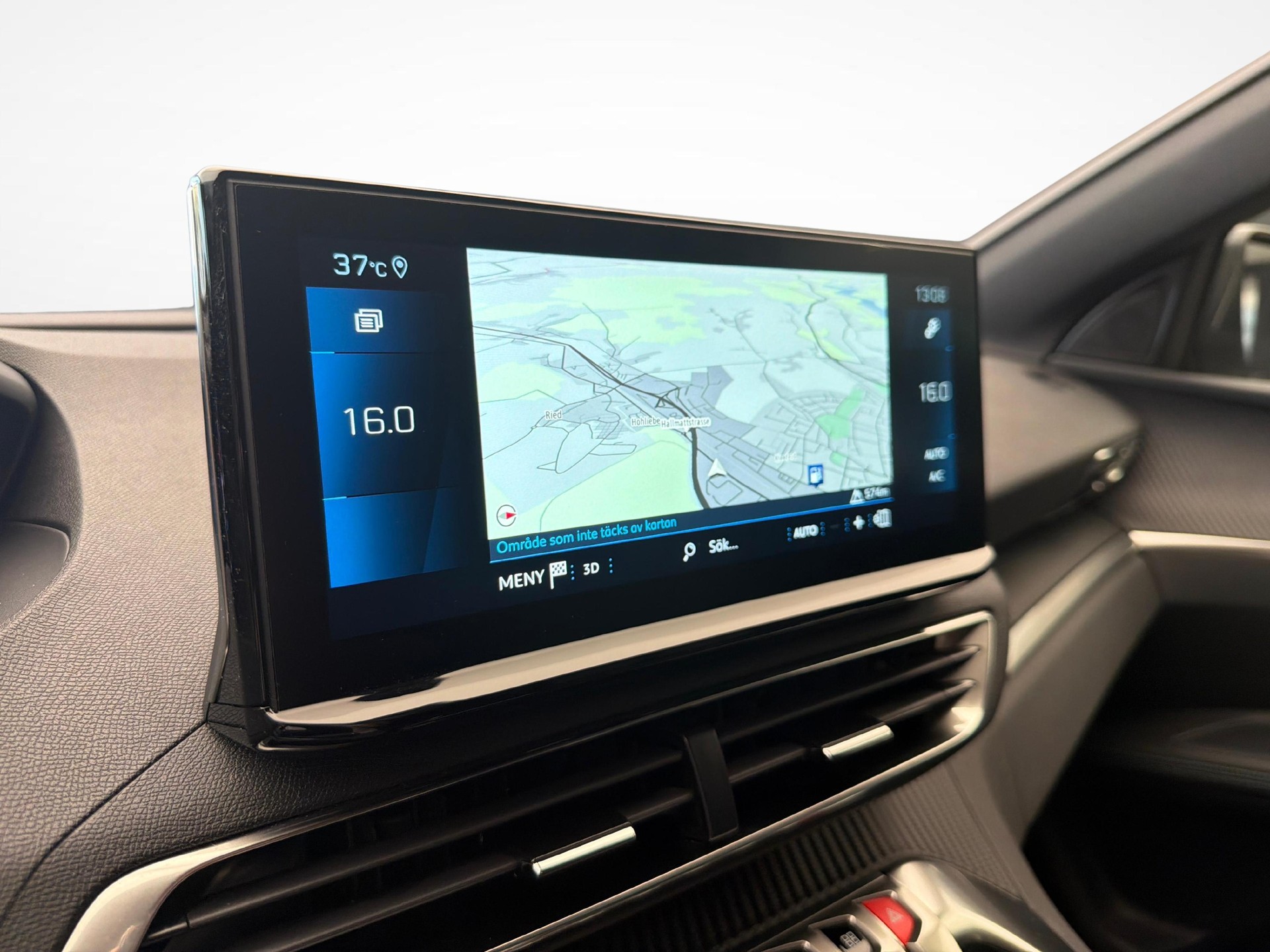 PEUGEOT 5008 1.5 BlueHDi Allure Pack-image-16