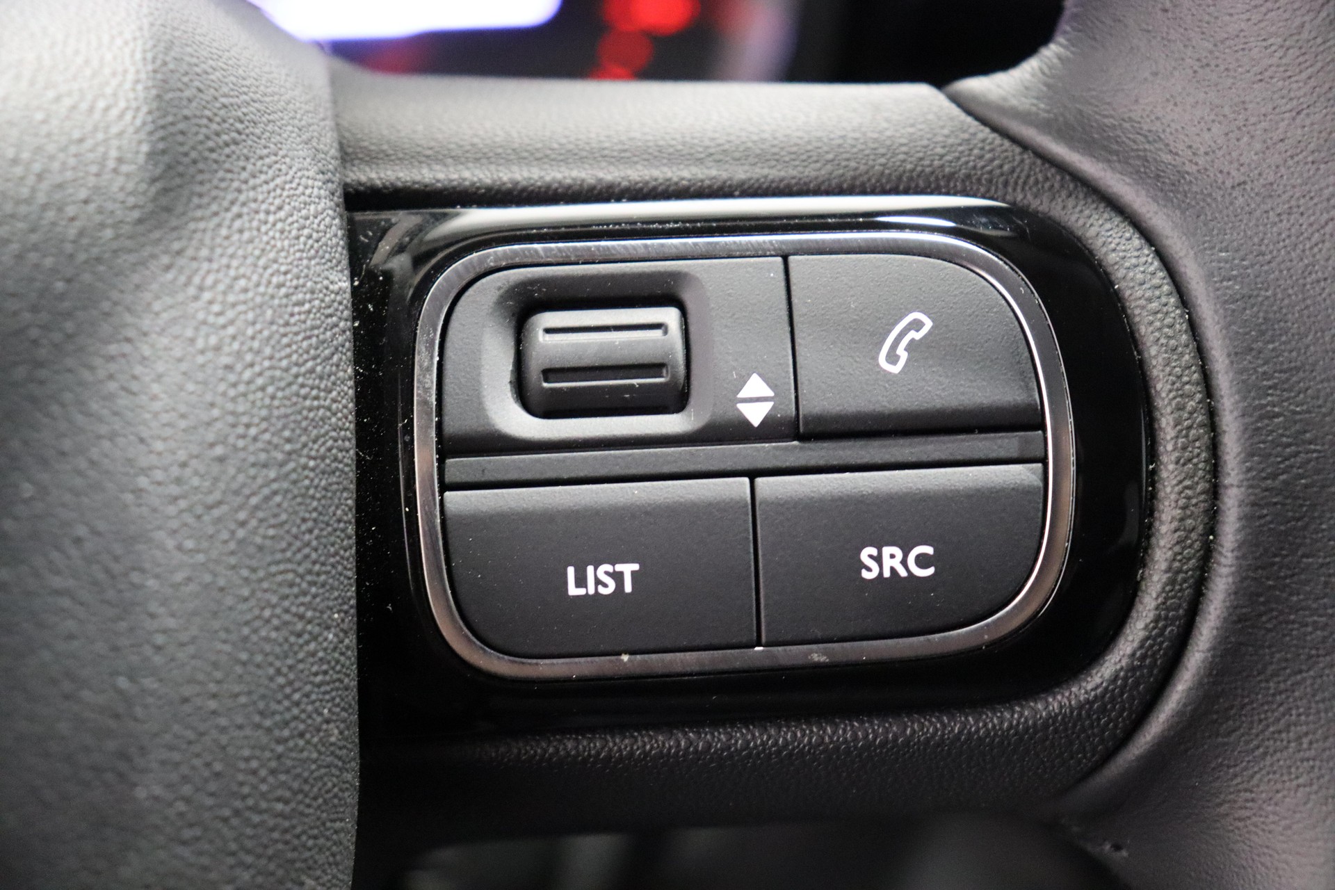CITROEN C3 1.2 PureTech Swiss Edition+-image-11