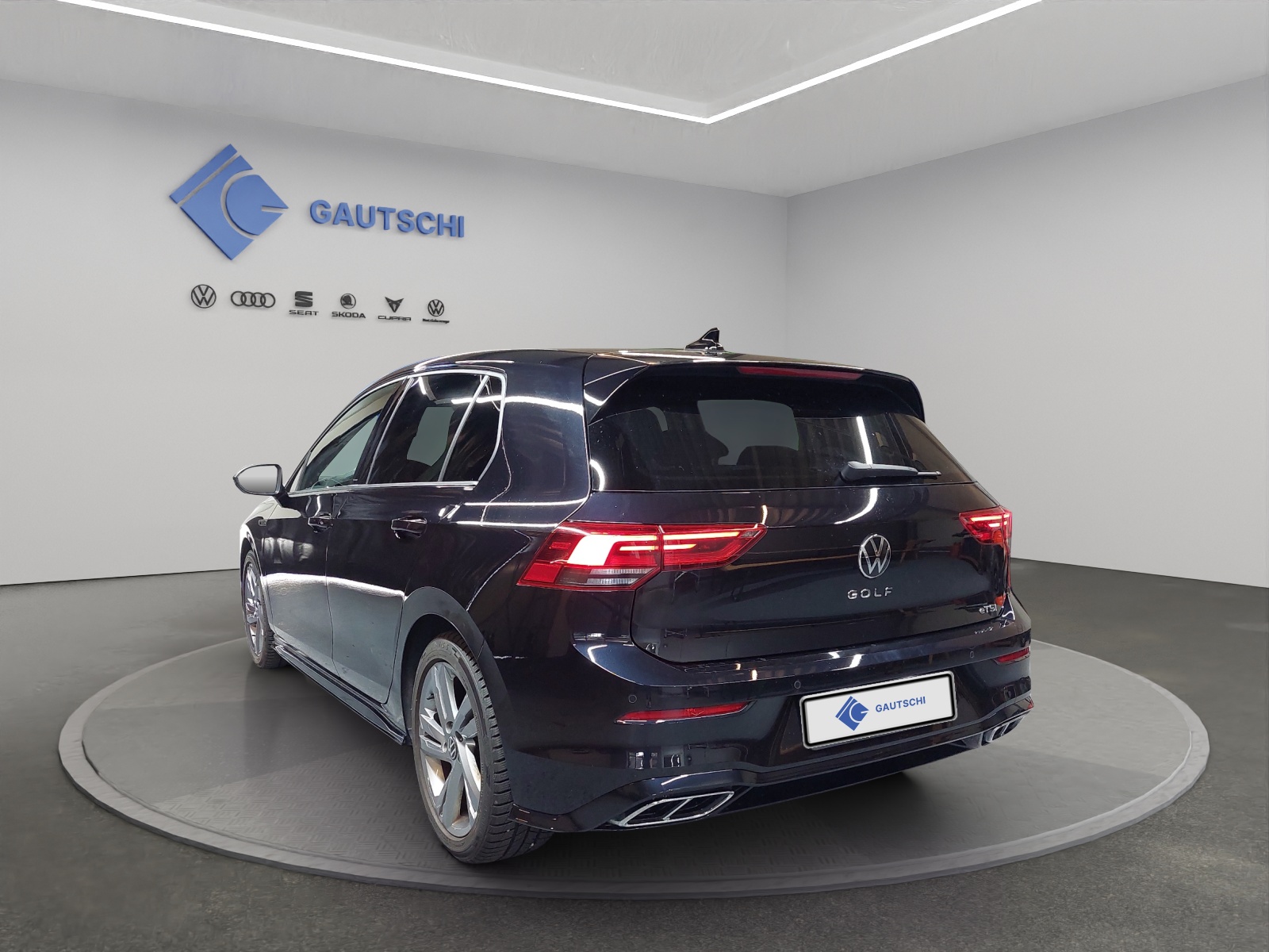 VW Golf 1.5 eTSI mHEV ACT R-Line DSG-image-2