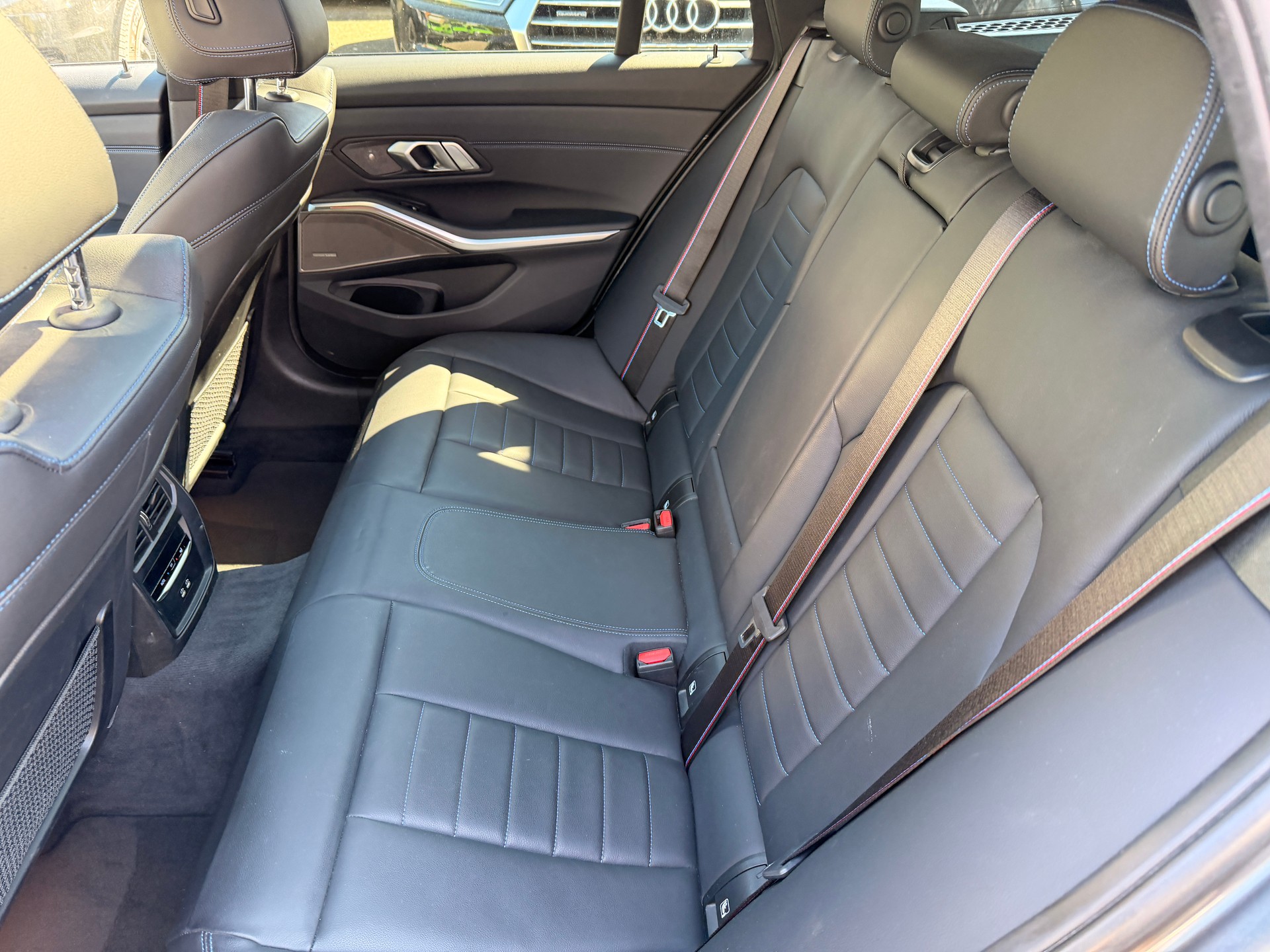 BMW M340d xDrive 48V Touring Fleet Edition Steptronic Sport-image-5