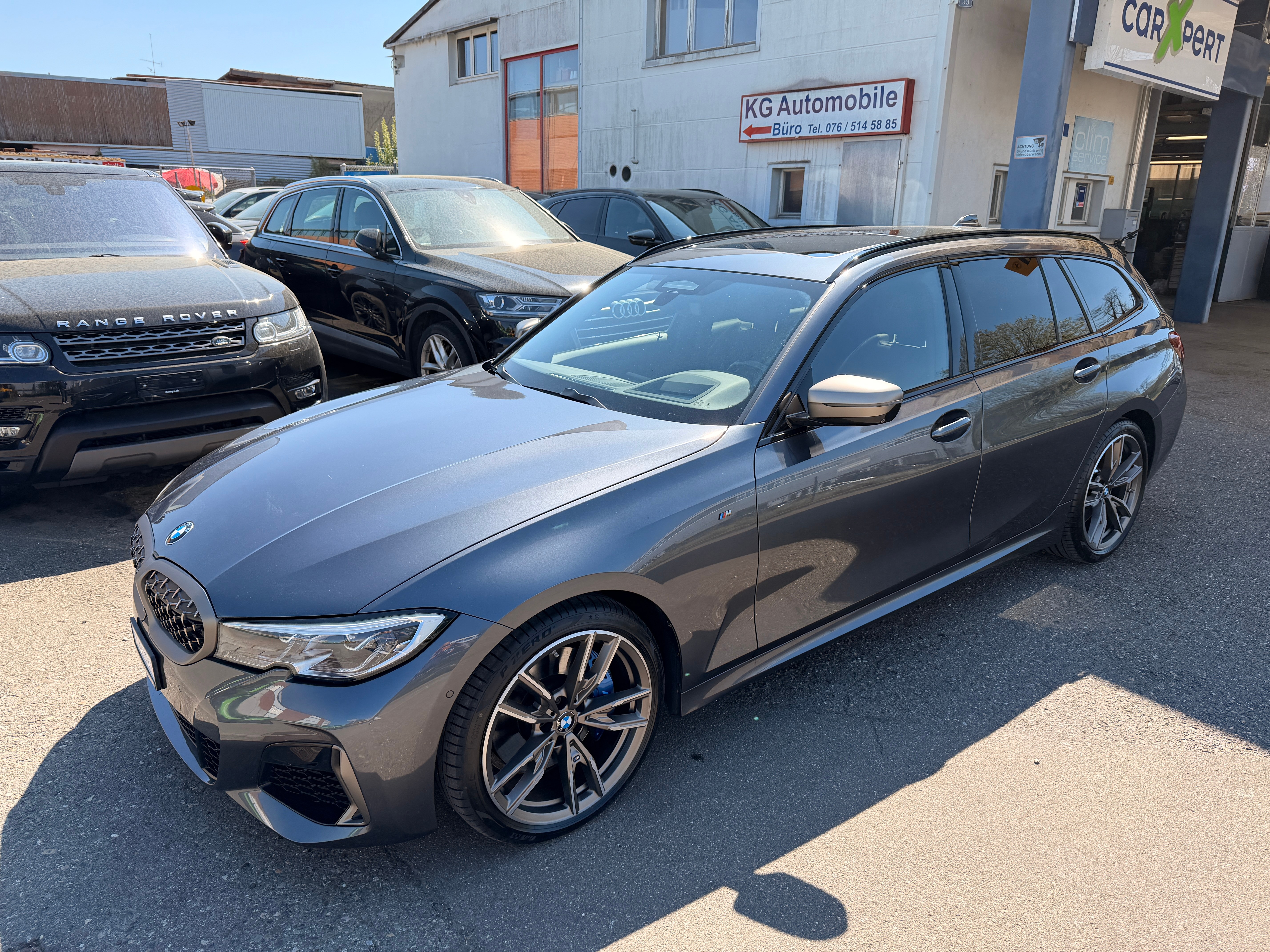 Car photo
